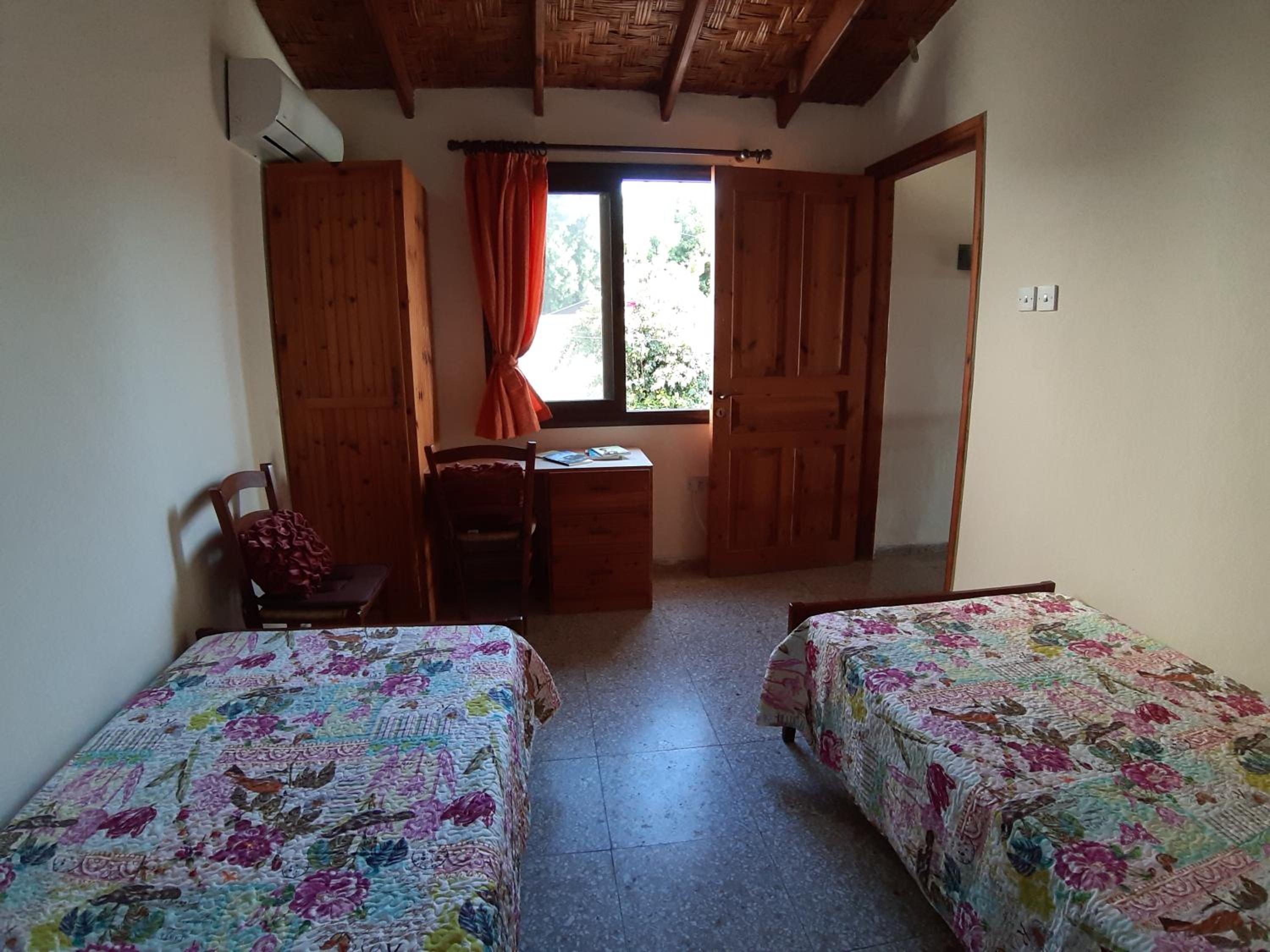 ARODAFNI HOUSE. Unique views and amazing sunsets.