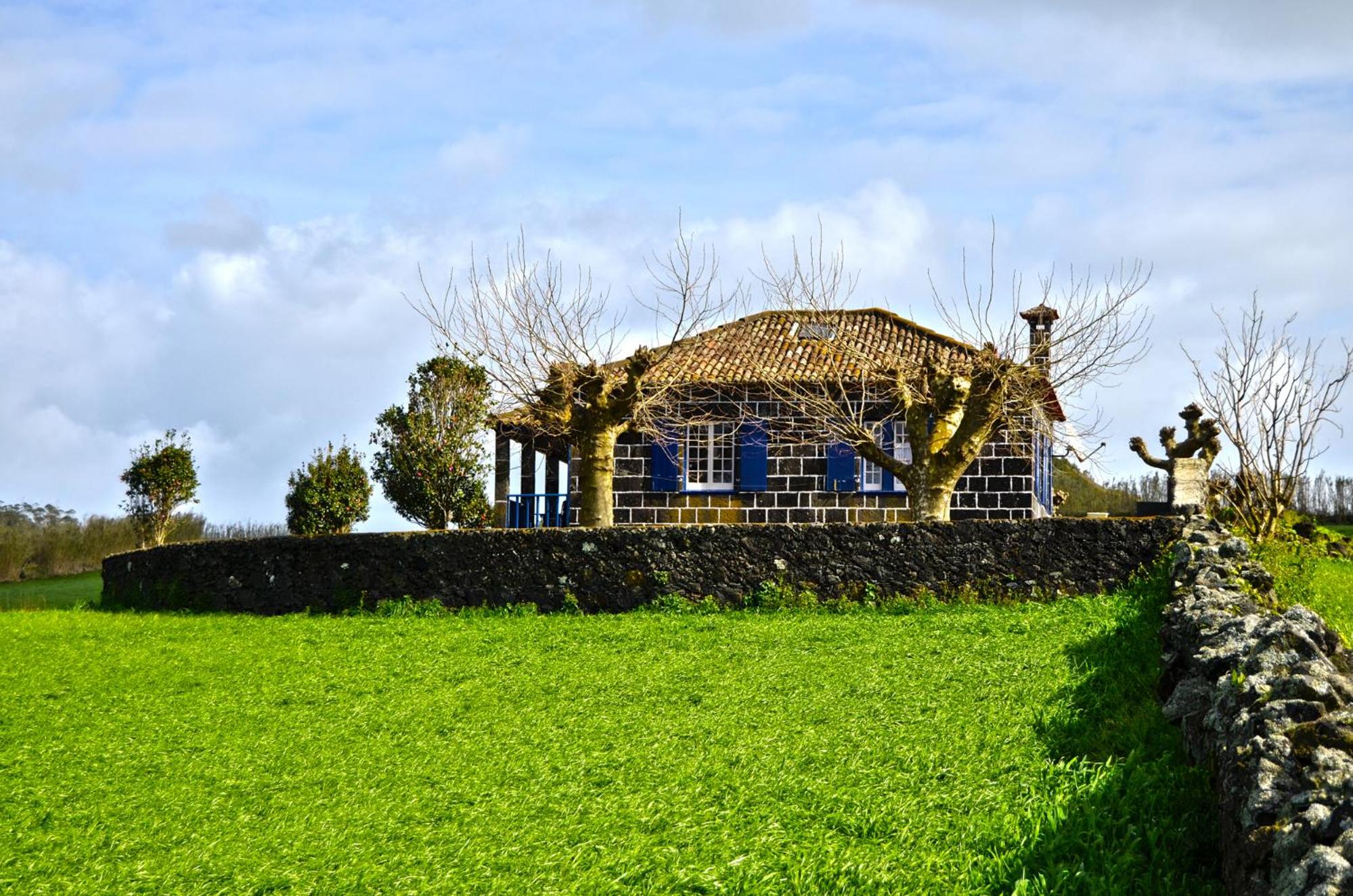 Casa da Canada view 2