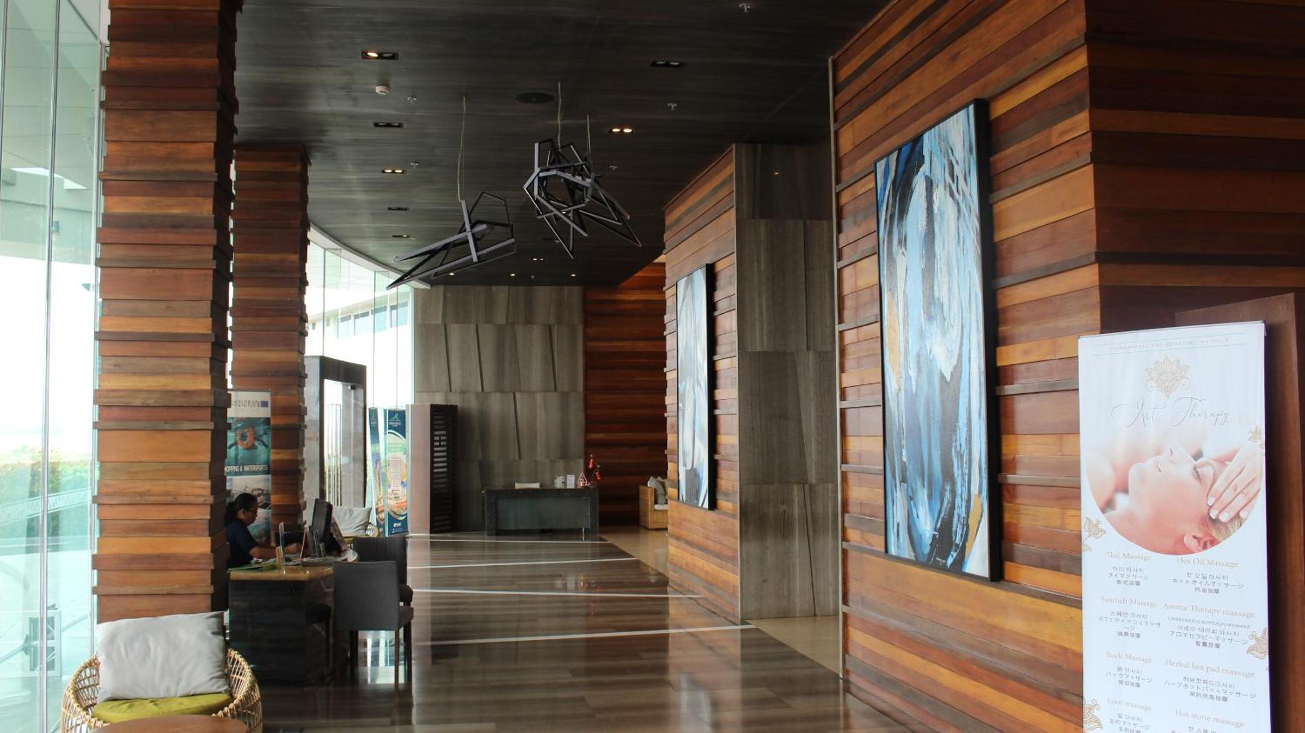 Arterra Hotel and Resort