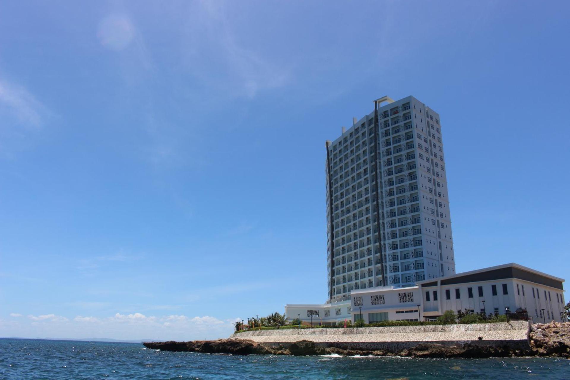 Arterra Hotel and Resort, Mactan - 9