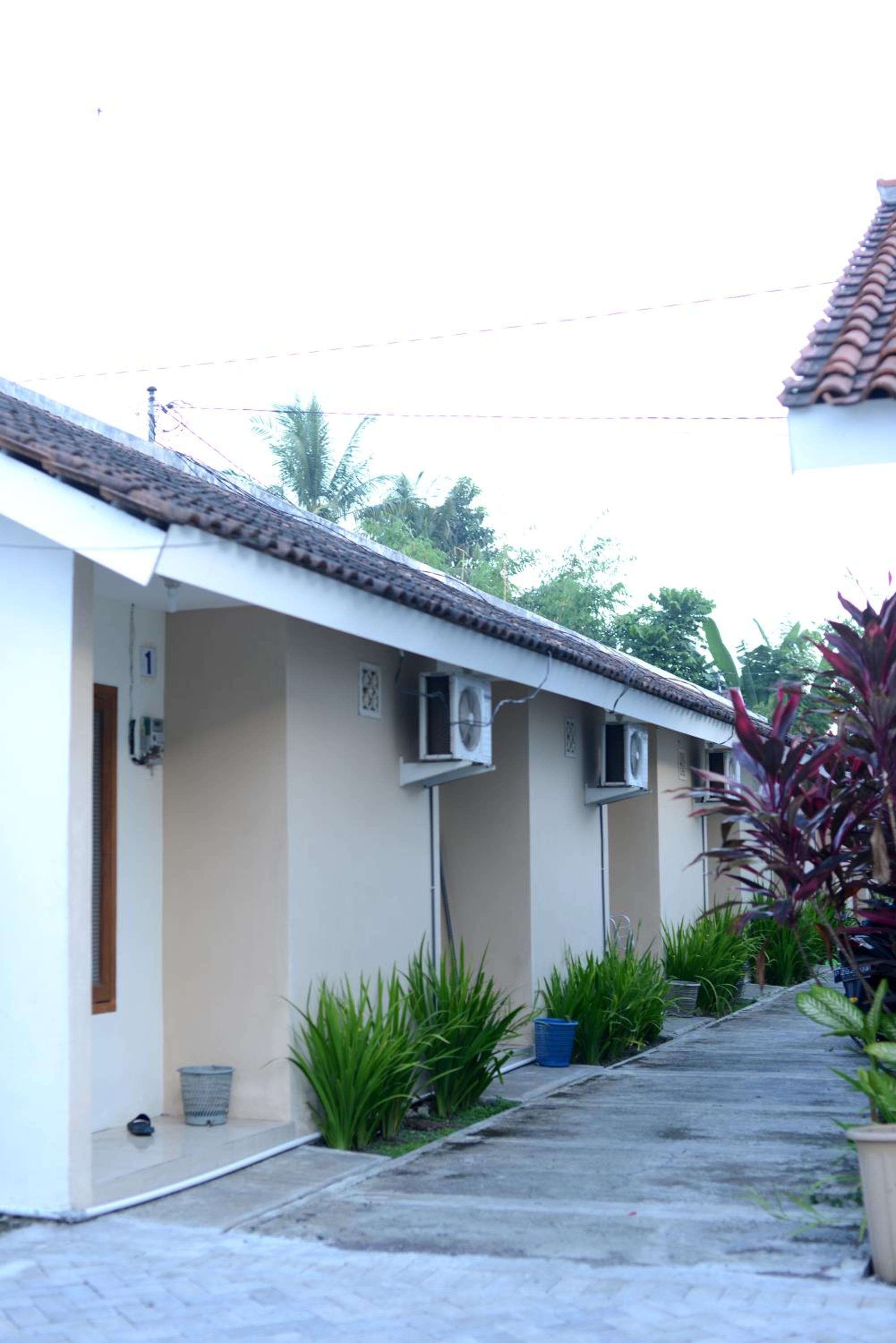 RedDoorz Syariah Plus near Banyuwangi Airport