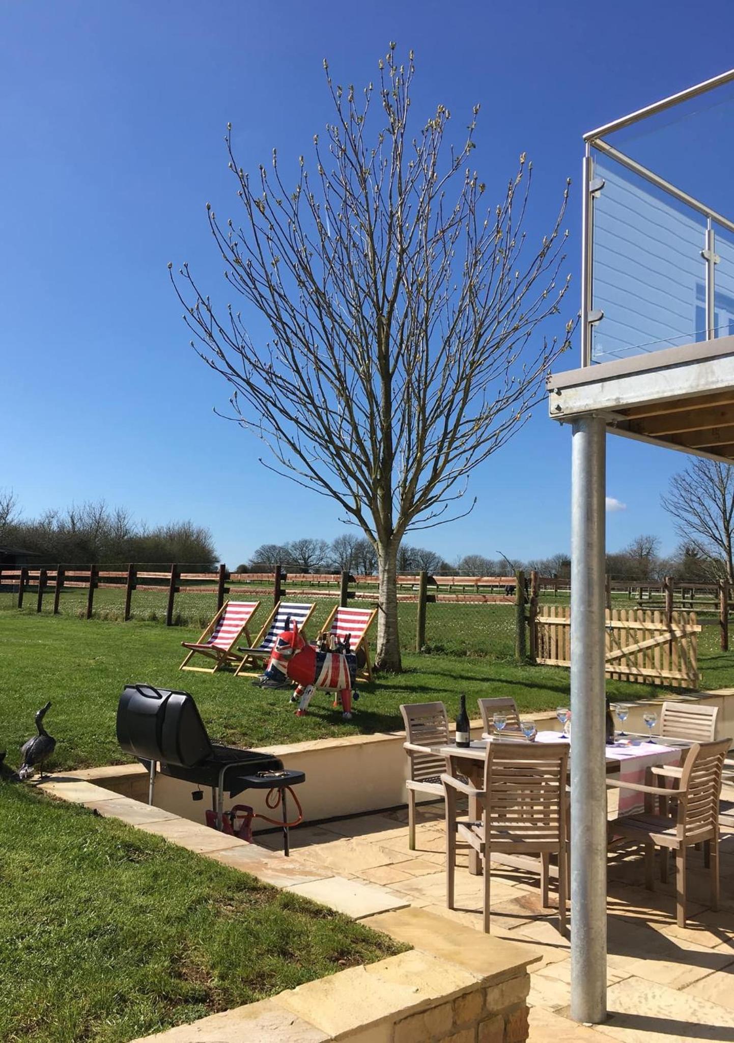The Winning Post, Bruton view 2