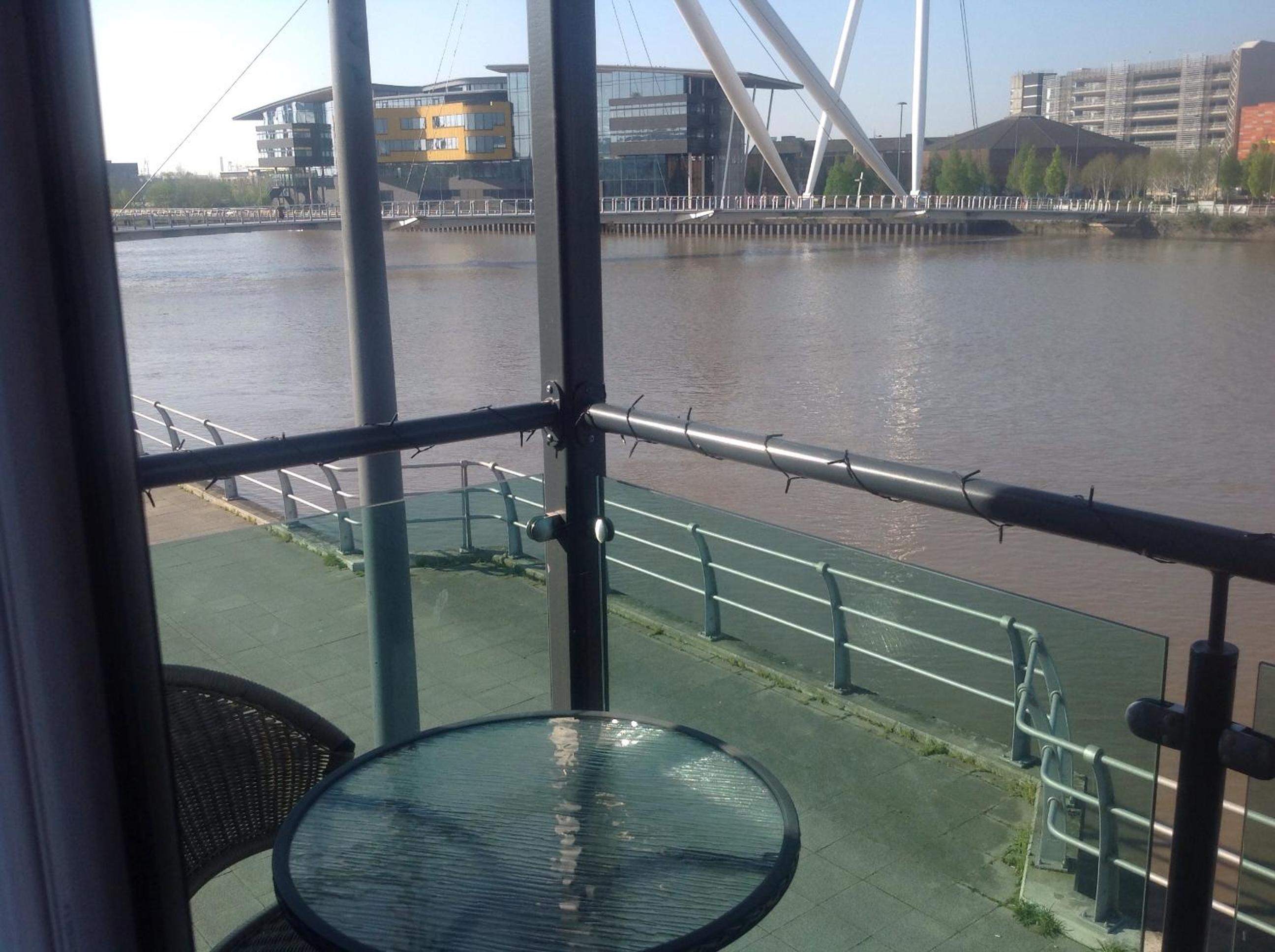 Luxury Riverside 2 bedroomed Apartment with Balcony view 4