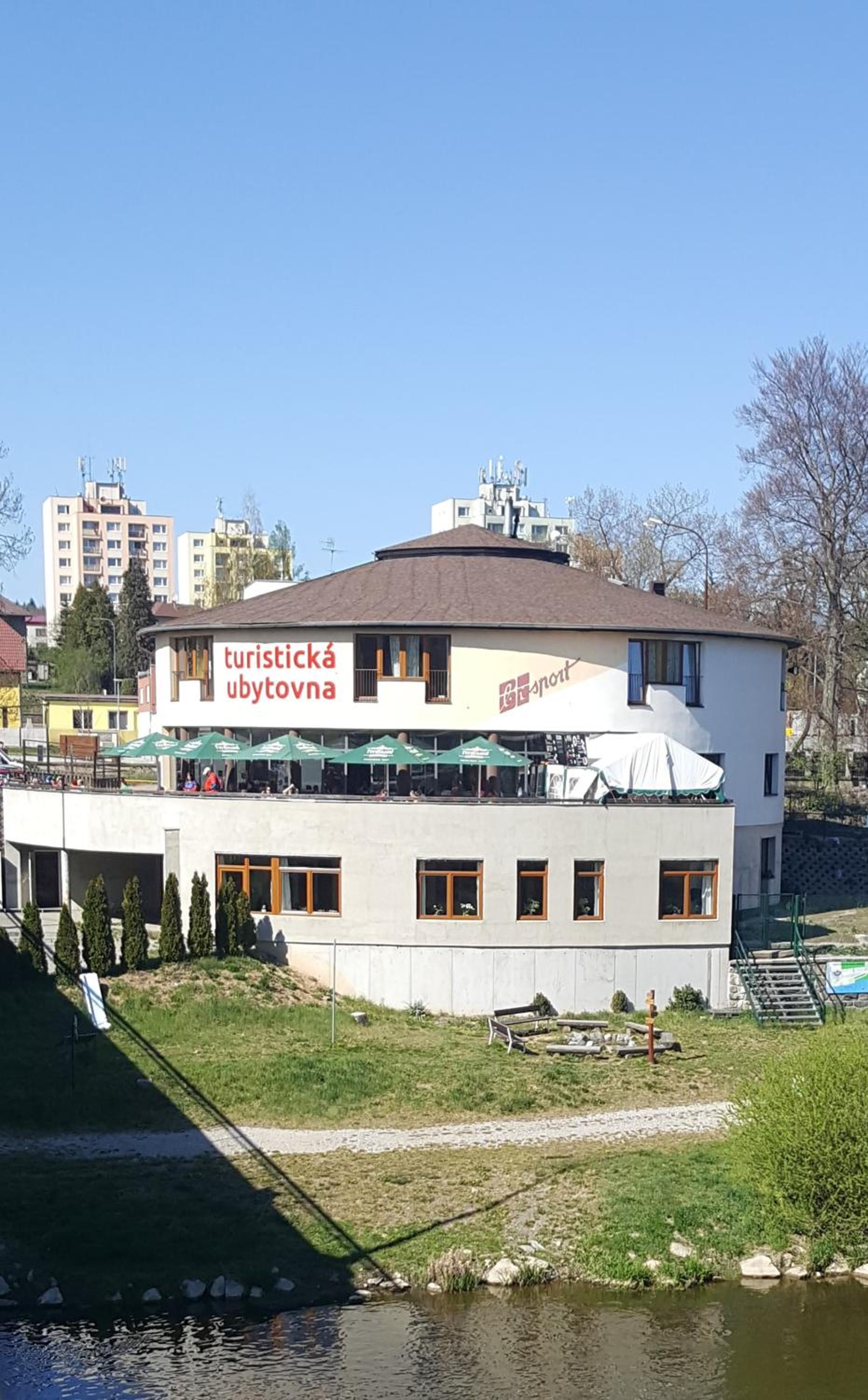 Hostel Příběh