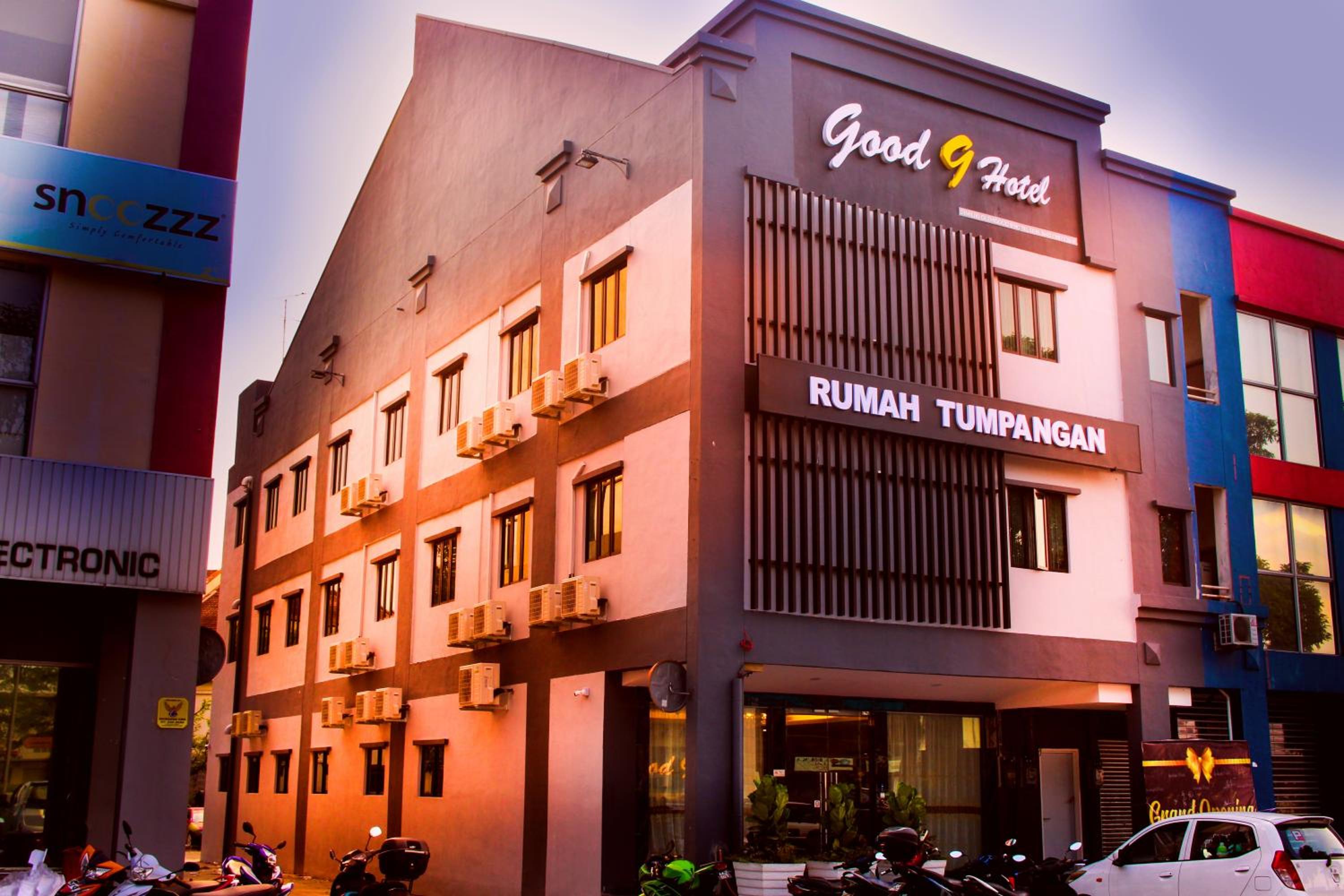 GOOD 9 HOTEL - Bukit Dahlia photo 1