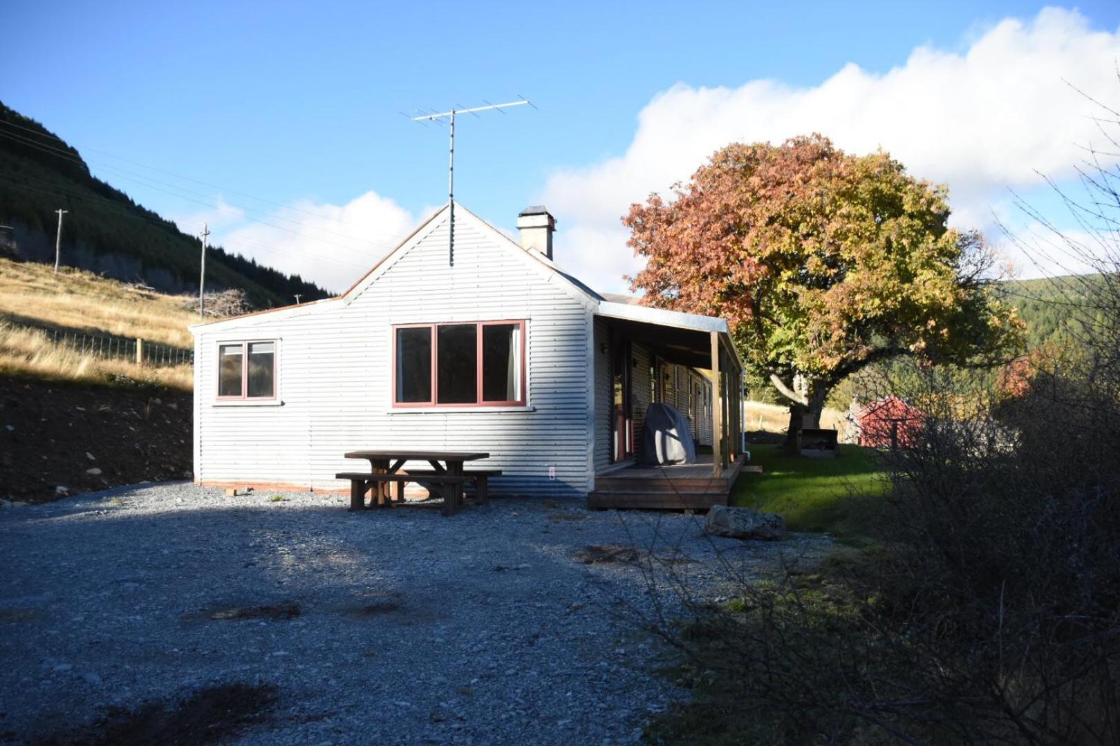 Mount Cook Station Shearers Quarters Lodge