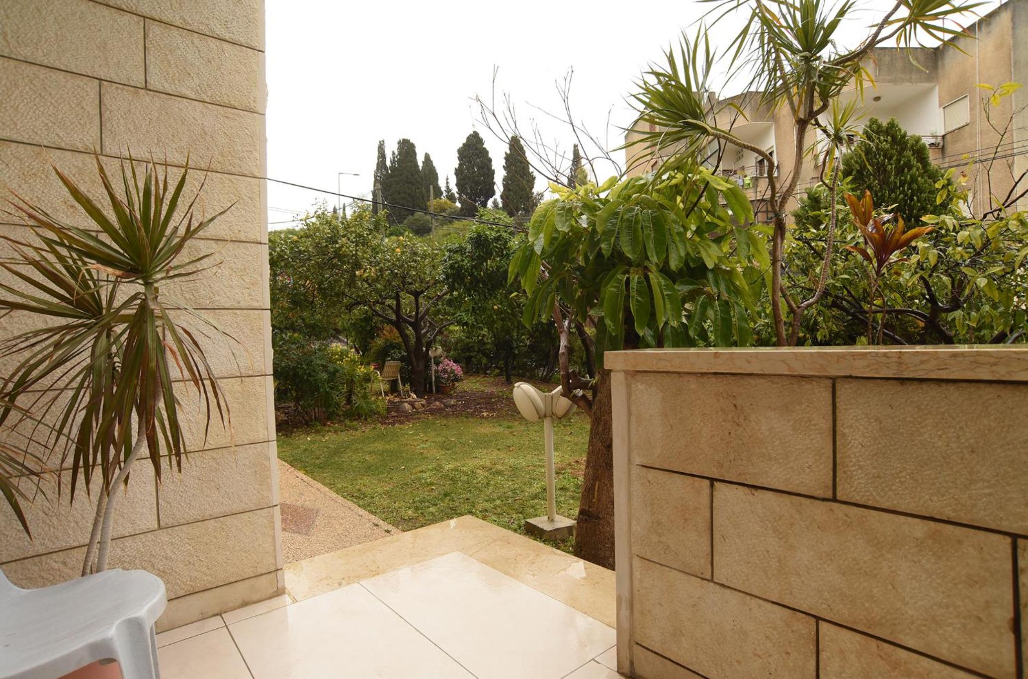 The Garden apartment