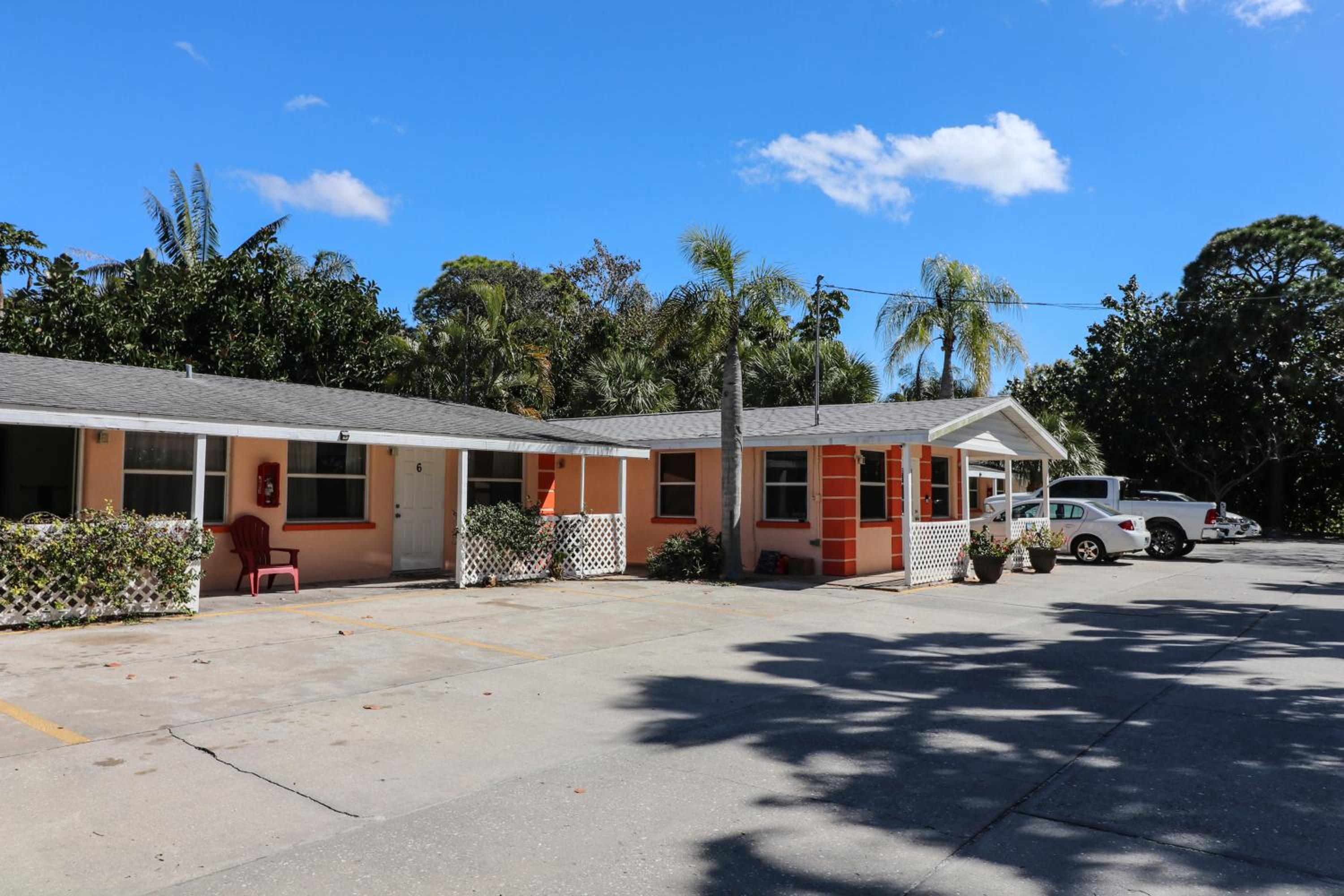 Grove City Motel