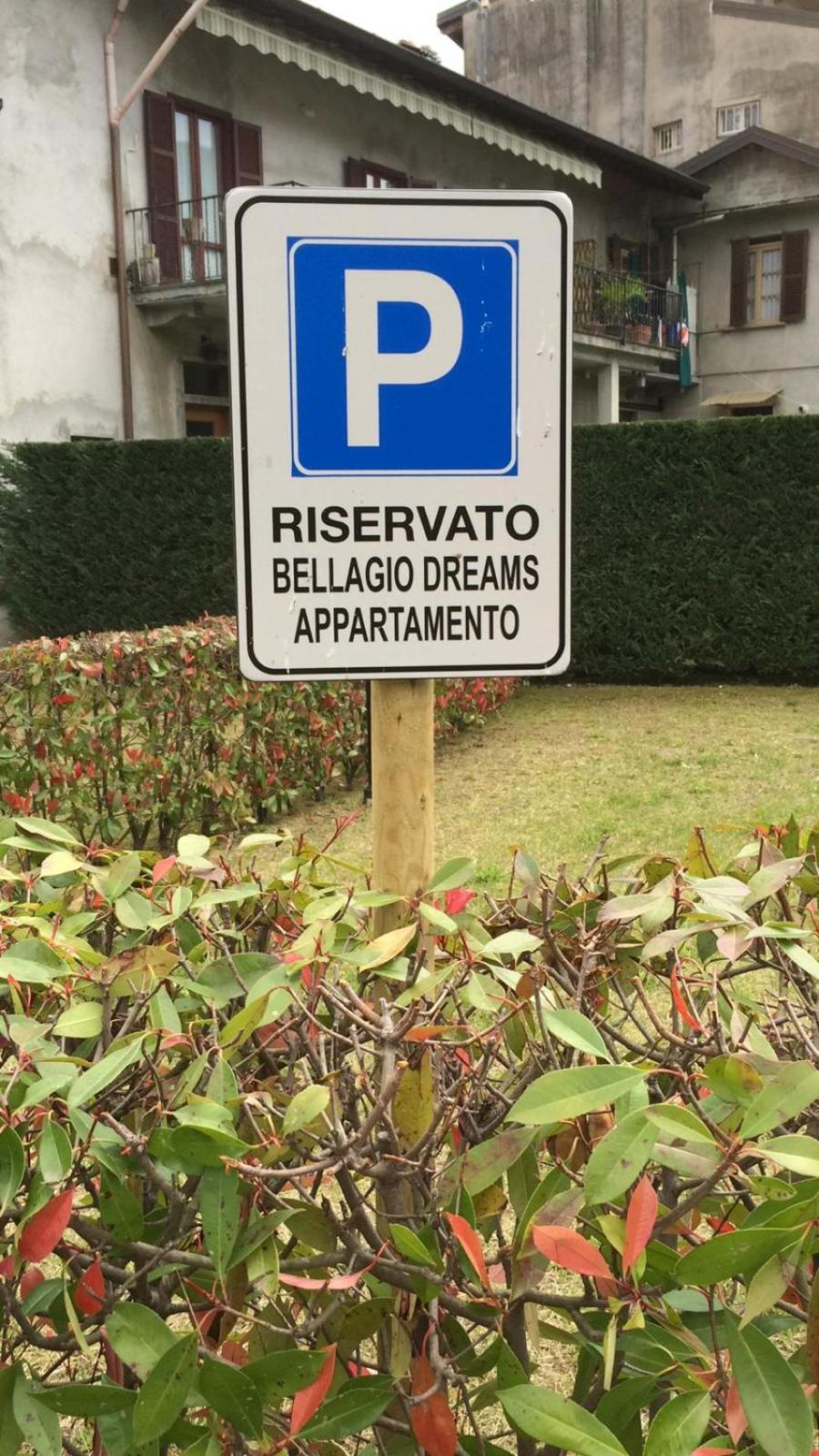 BELLAGIO DREAMS APT, pool, with private garden, near lake