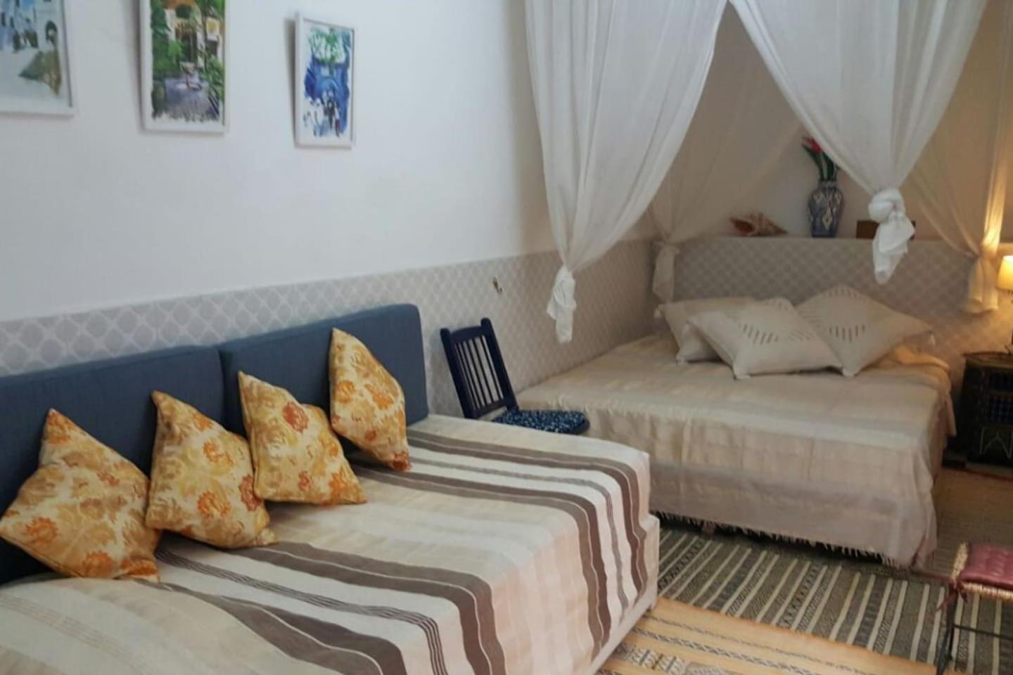 hotel room