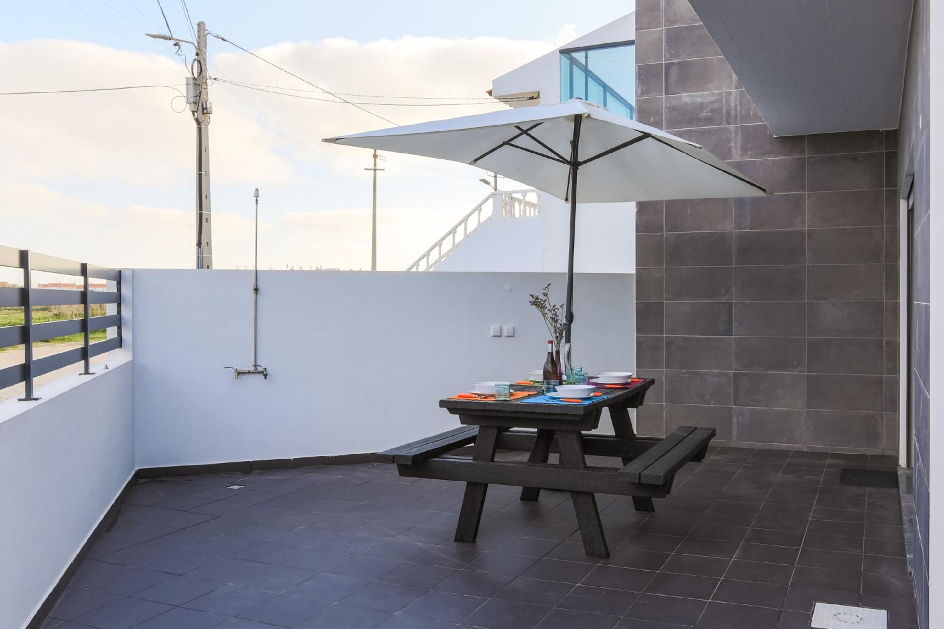 Vitamin Sea, The Terrace Apartment
