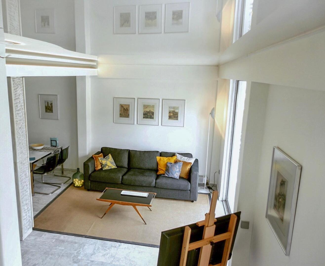 Peripatos apartment