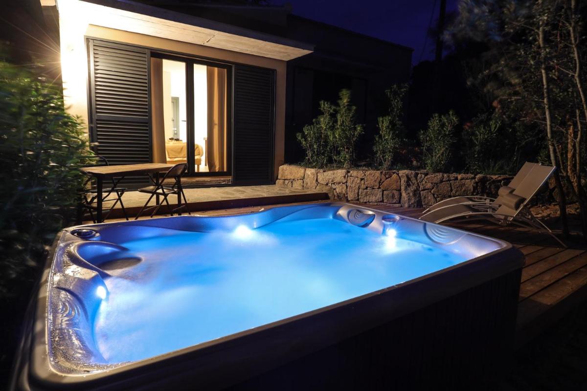 Jacuzzi