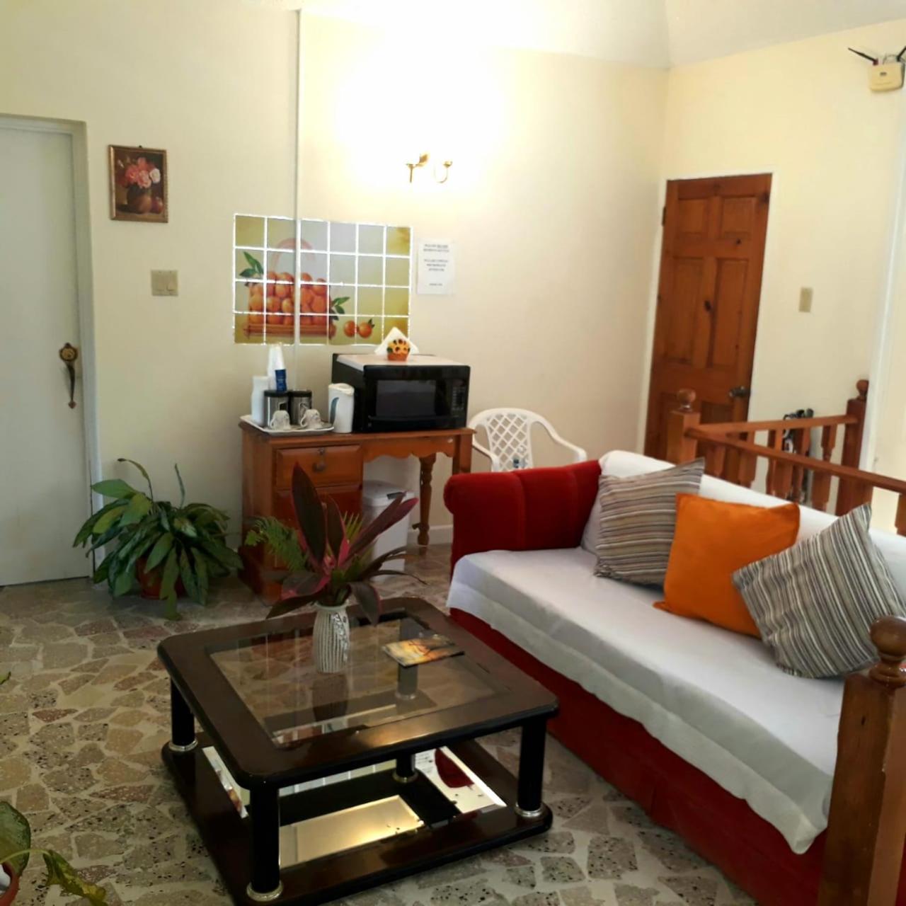 Paradise Inn