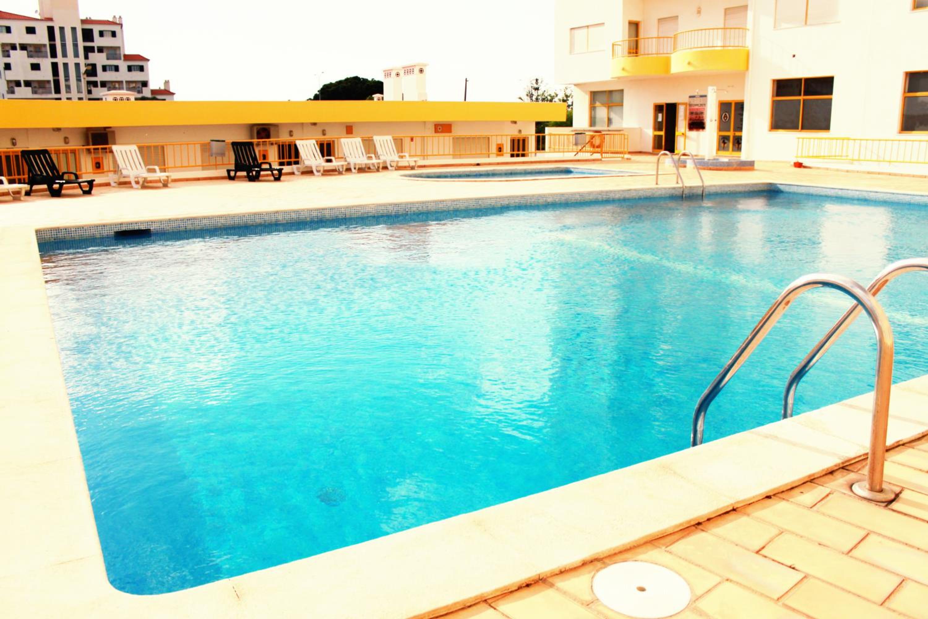 Apartamento Praia Rocha T1 view 3