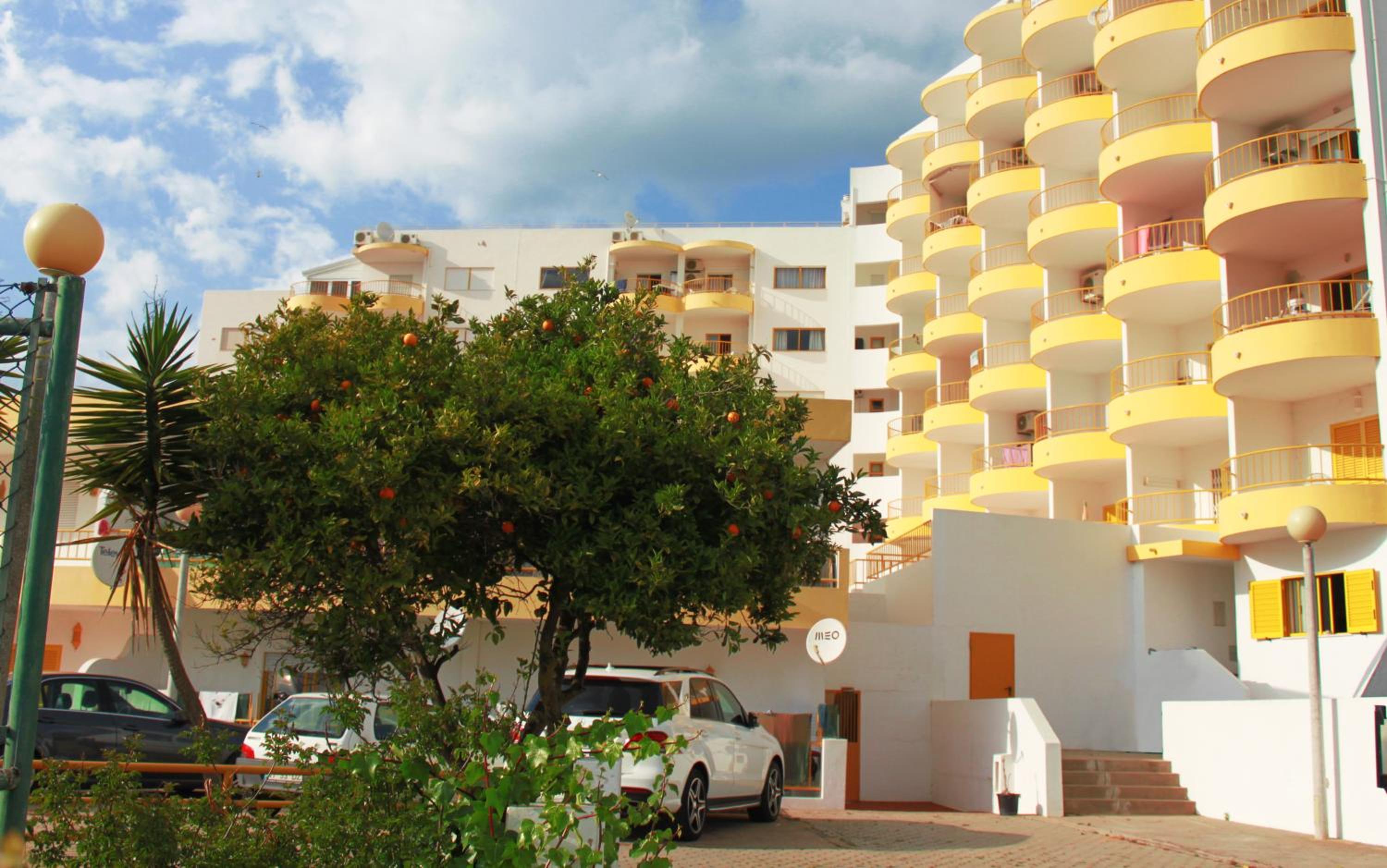Apartamento Praia Rocha T1 view 2