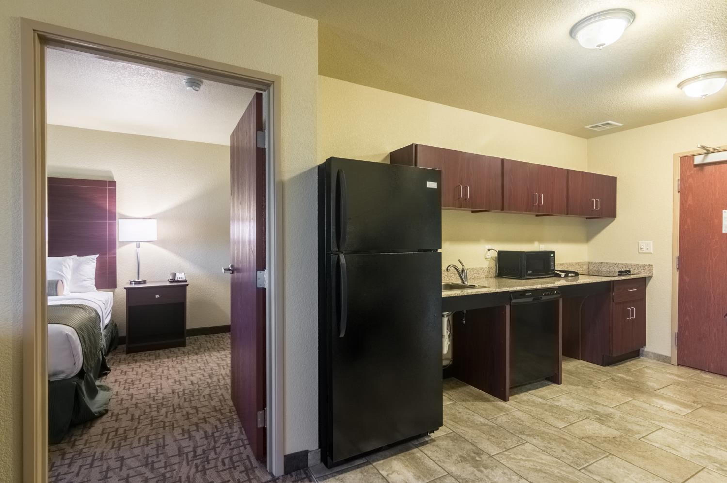 Cobblestone Inn  Suites - Lakin - Property Image 3