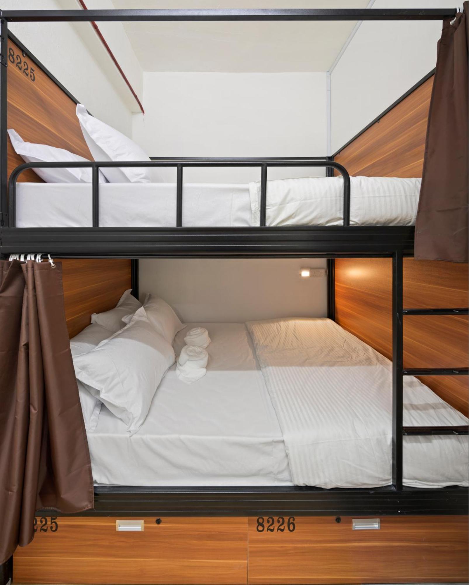7 Wonders Hostel at Upper Dickson
