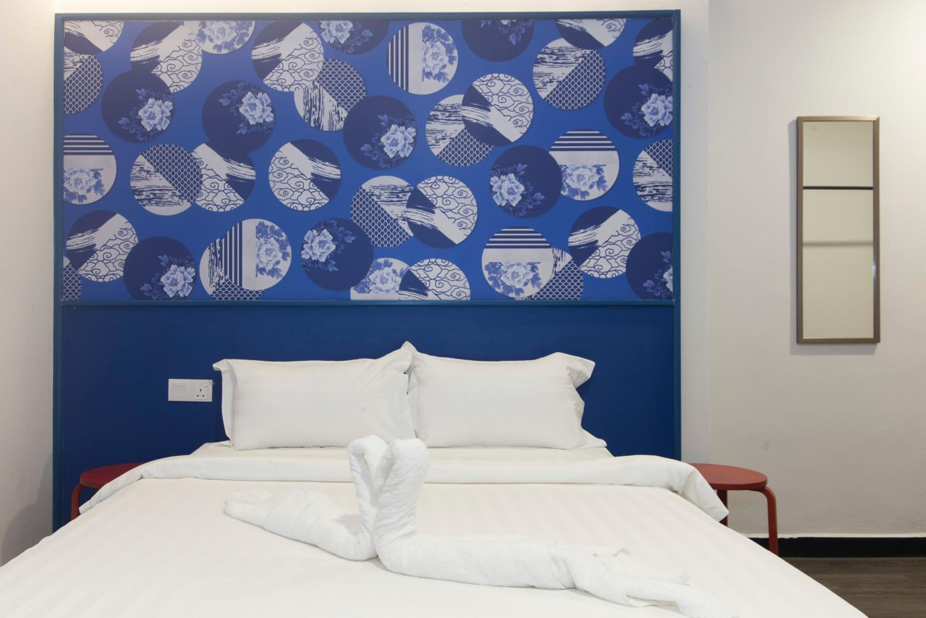 Kitez Hotel & Bunkz