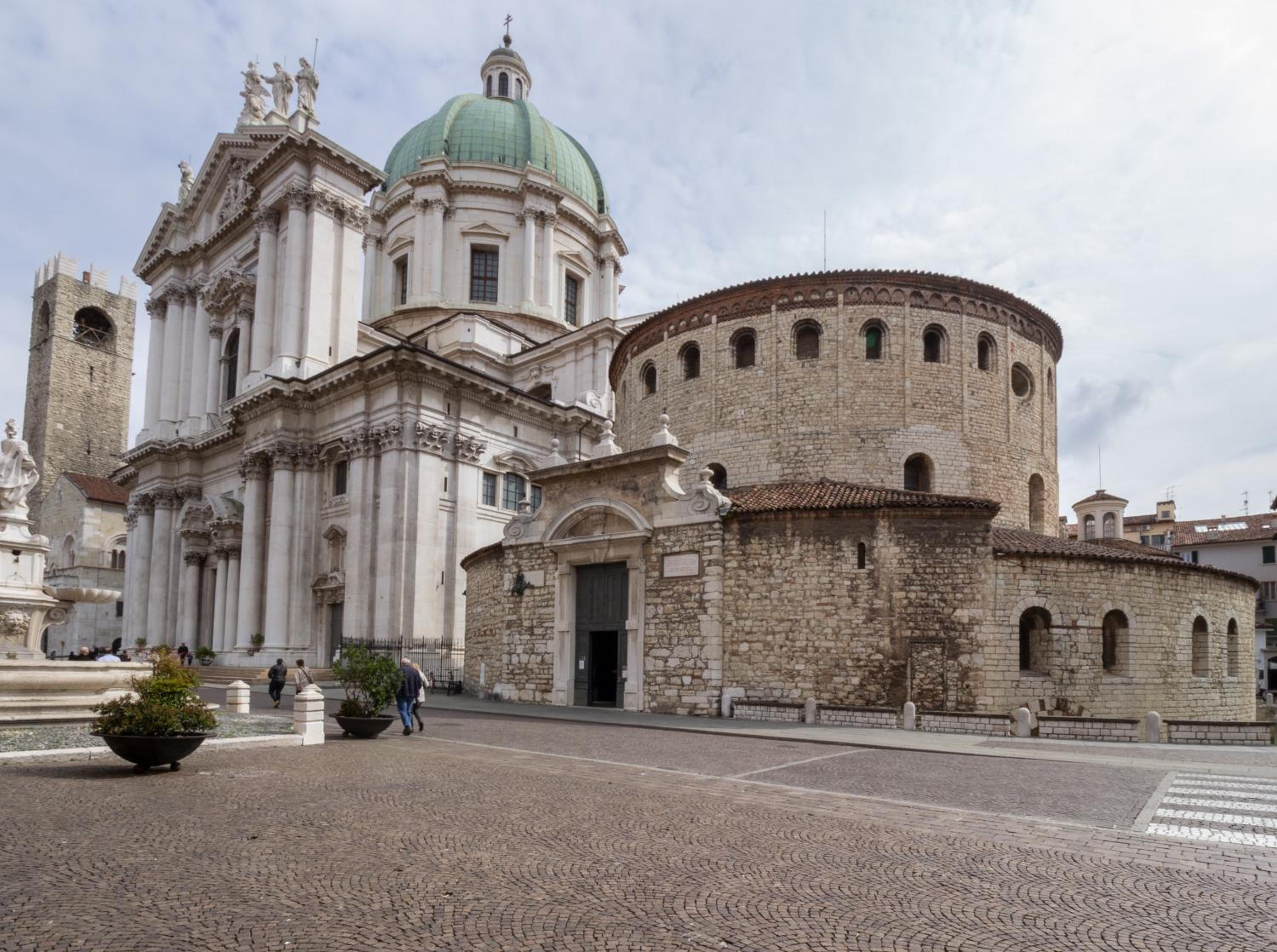 Photo 34