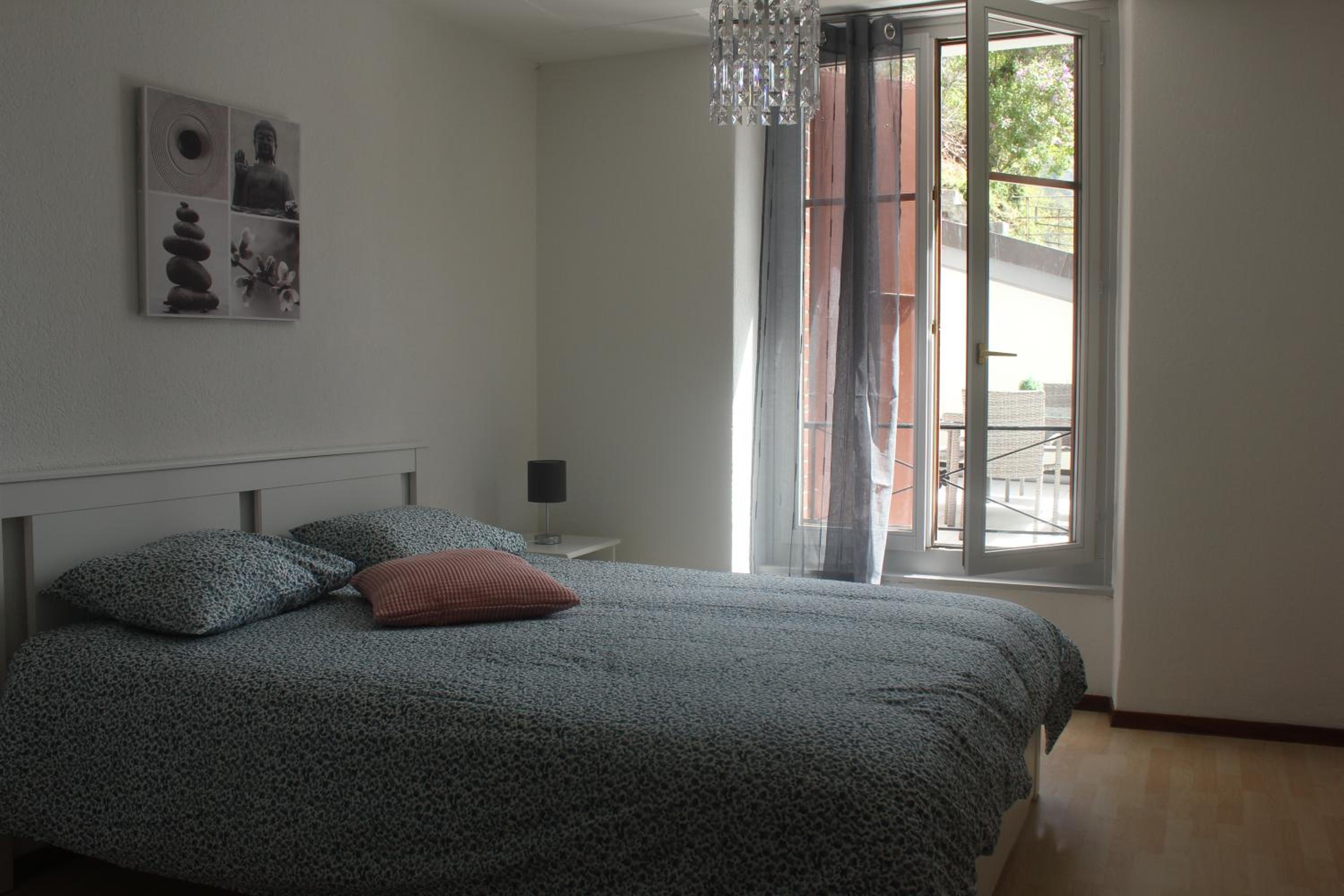 Appartement rénové Montreux 2-8 personnes view 4