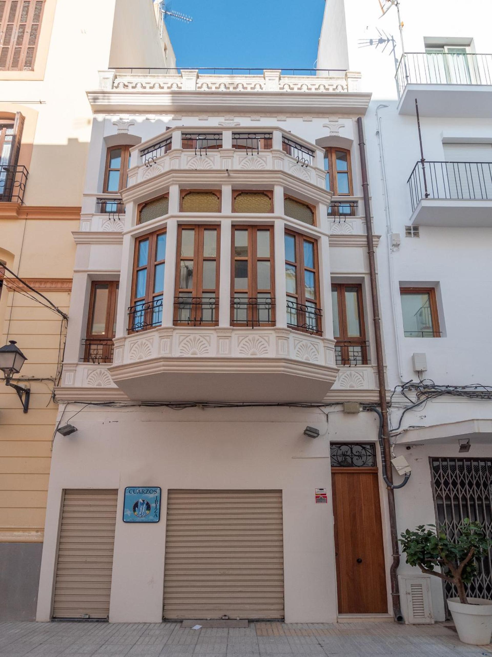 Es Palauet Brandnew one suite apartment in Ibiza center