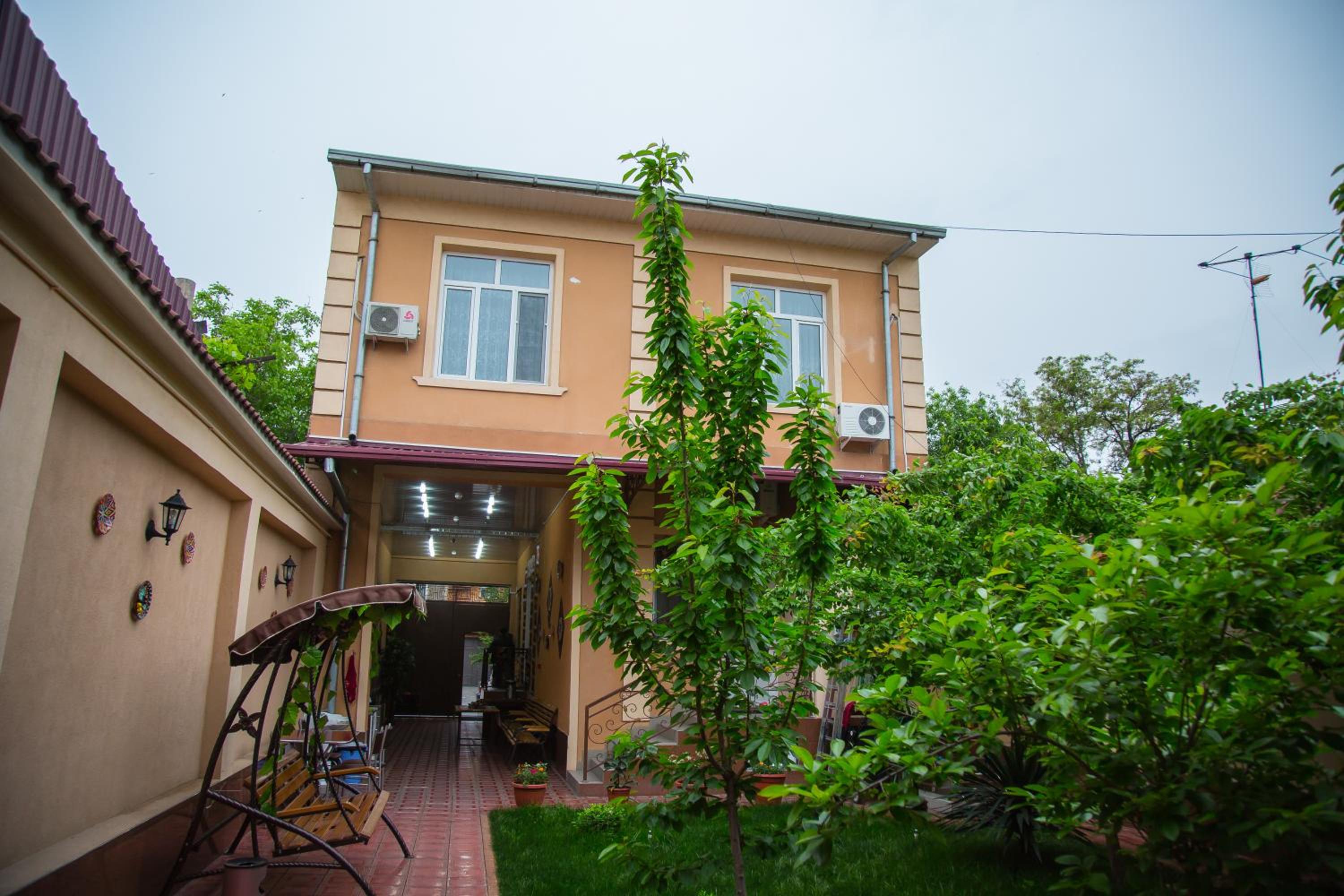 Photo 8