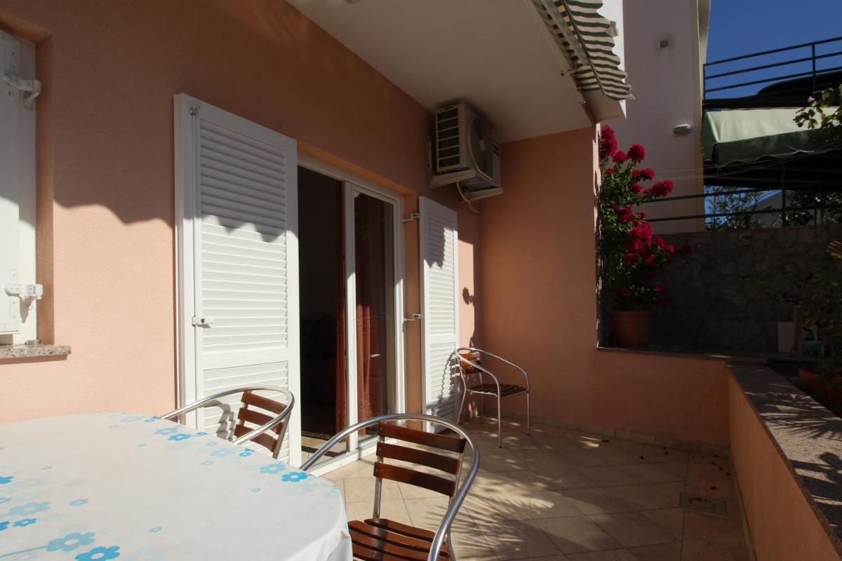 Photo 42