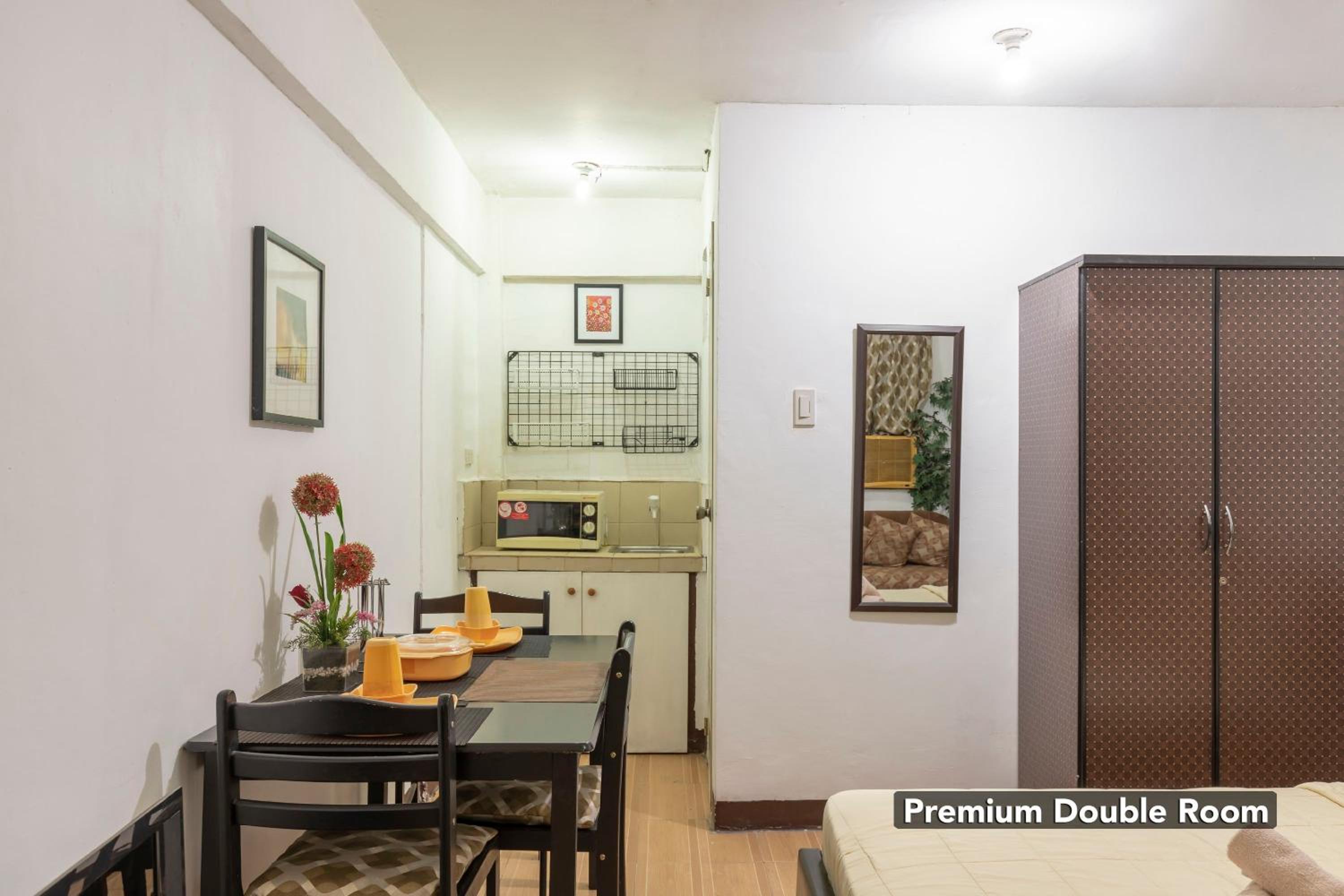 RedDoorz at City Stay Inns Marilao