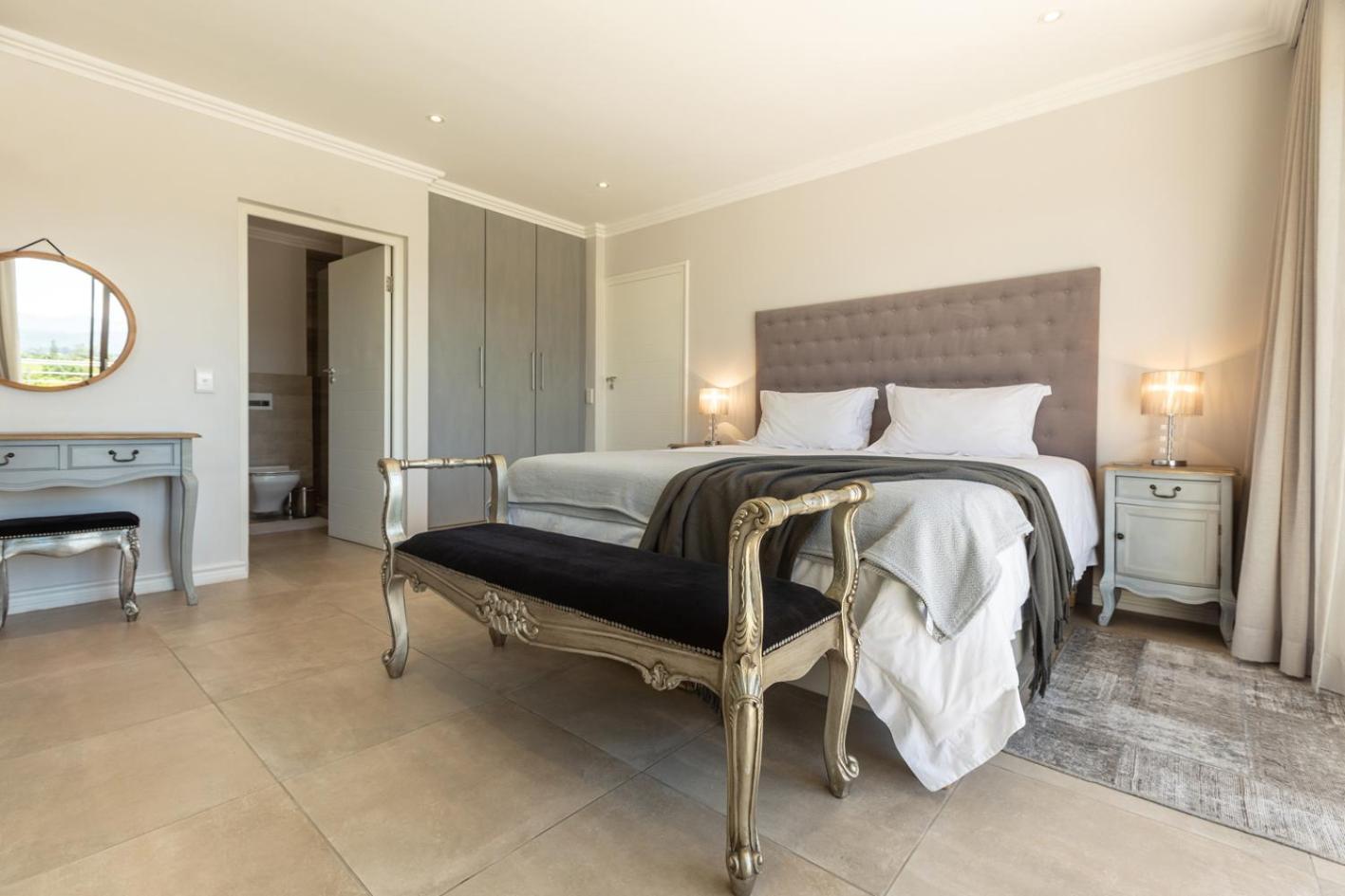 Sunrise Bay Self Catering