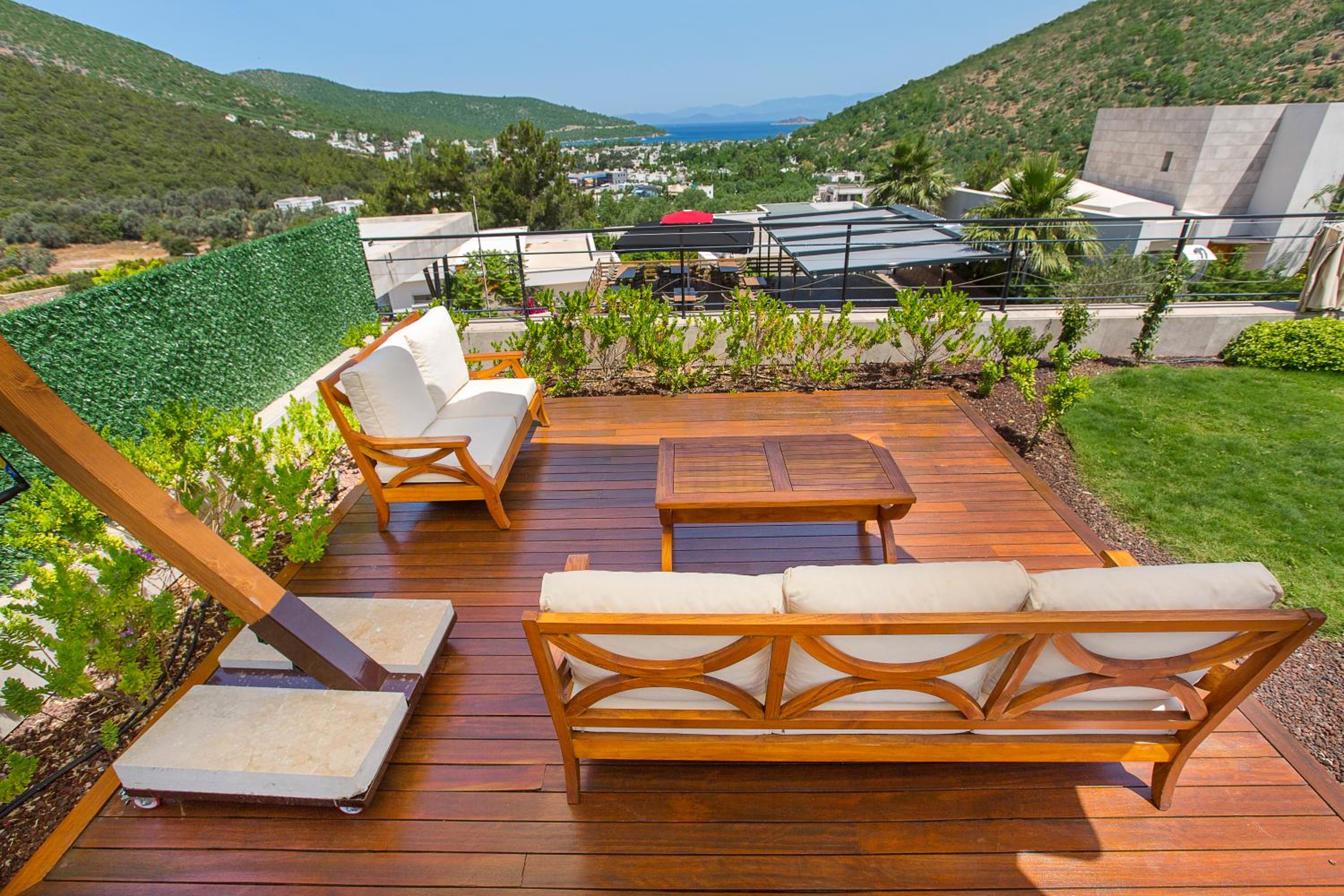 outdoor BBQ area