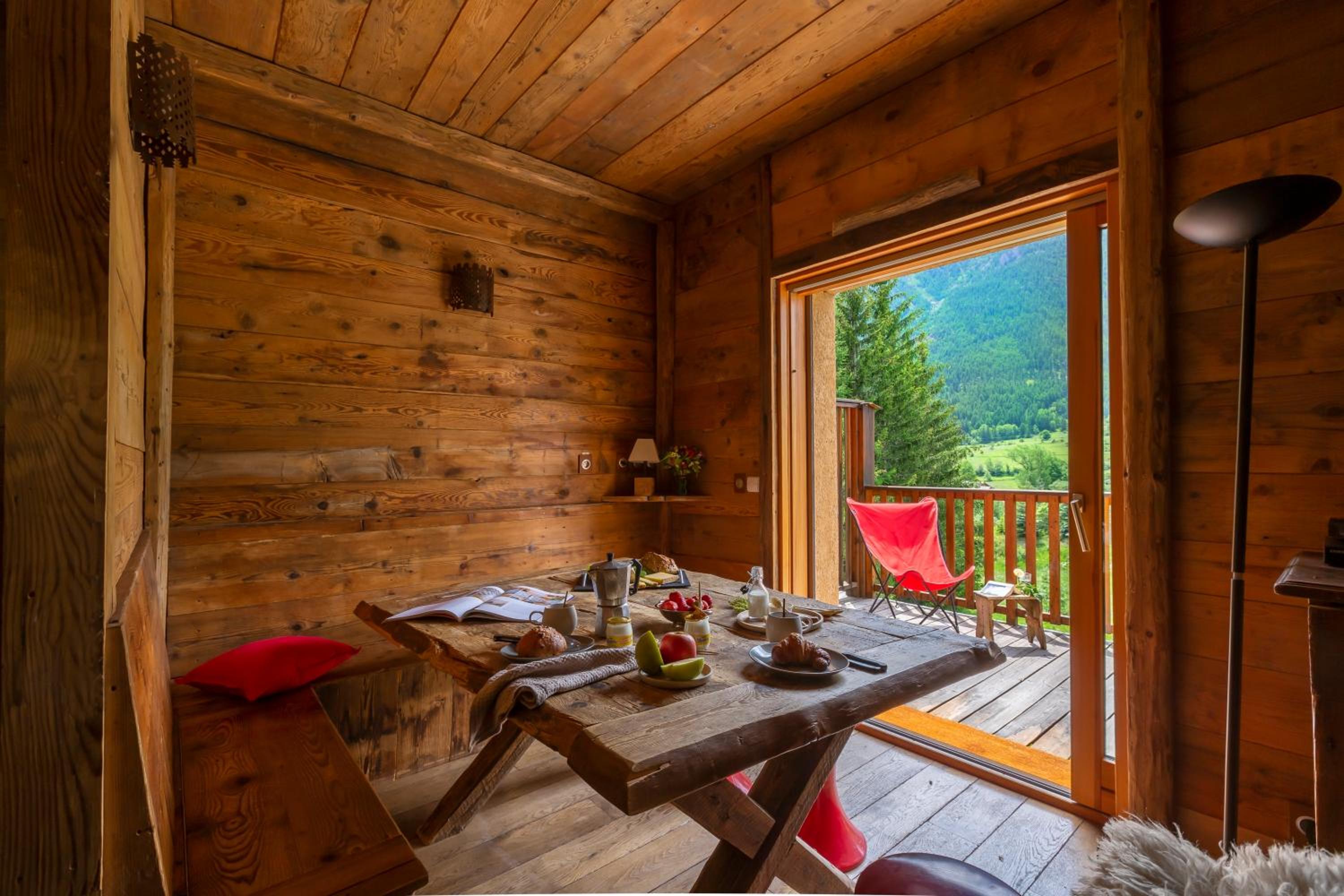 Le Refuge de Serre-Chevalier, dans un esprit chalet, commune de Le Monêtier-les-Bains view 5