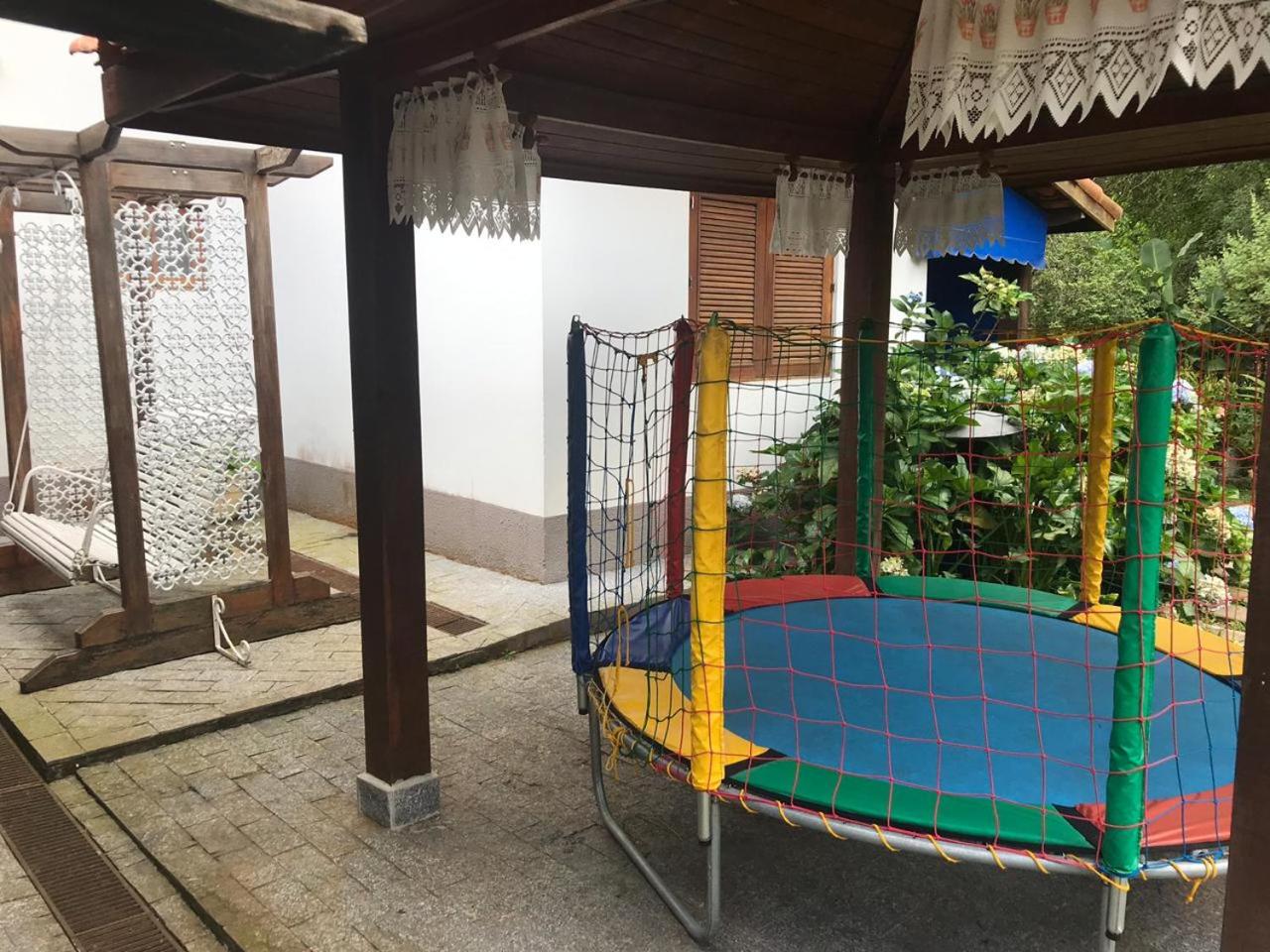 Casa alto padrão em condomínio fechado - São Roque