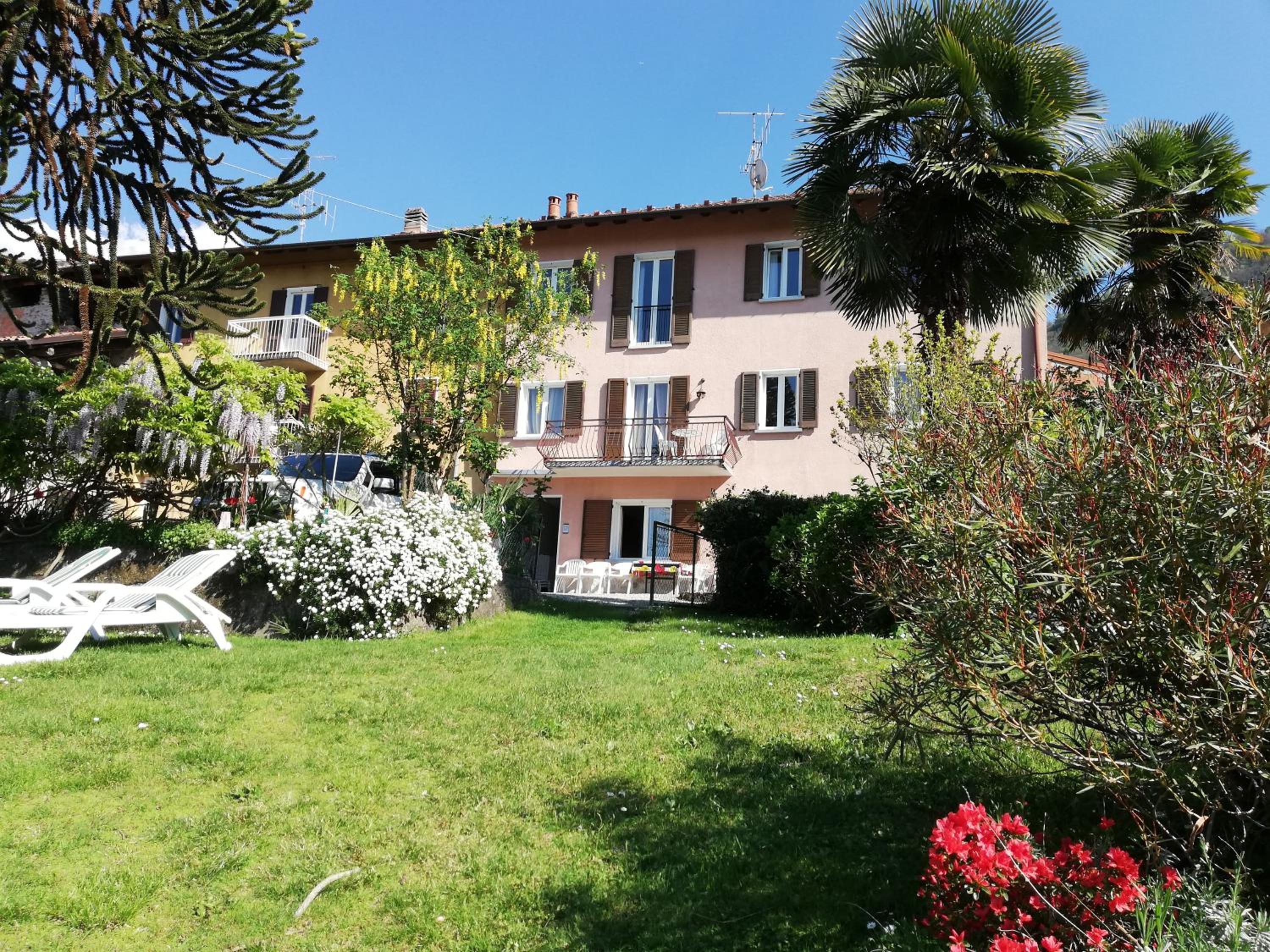 Panorama sul lago view 4