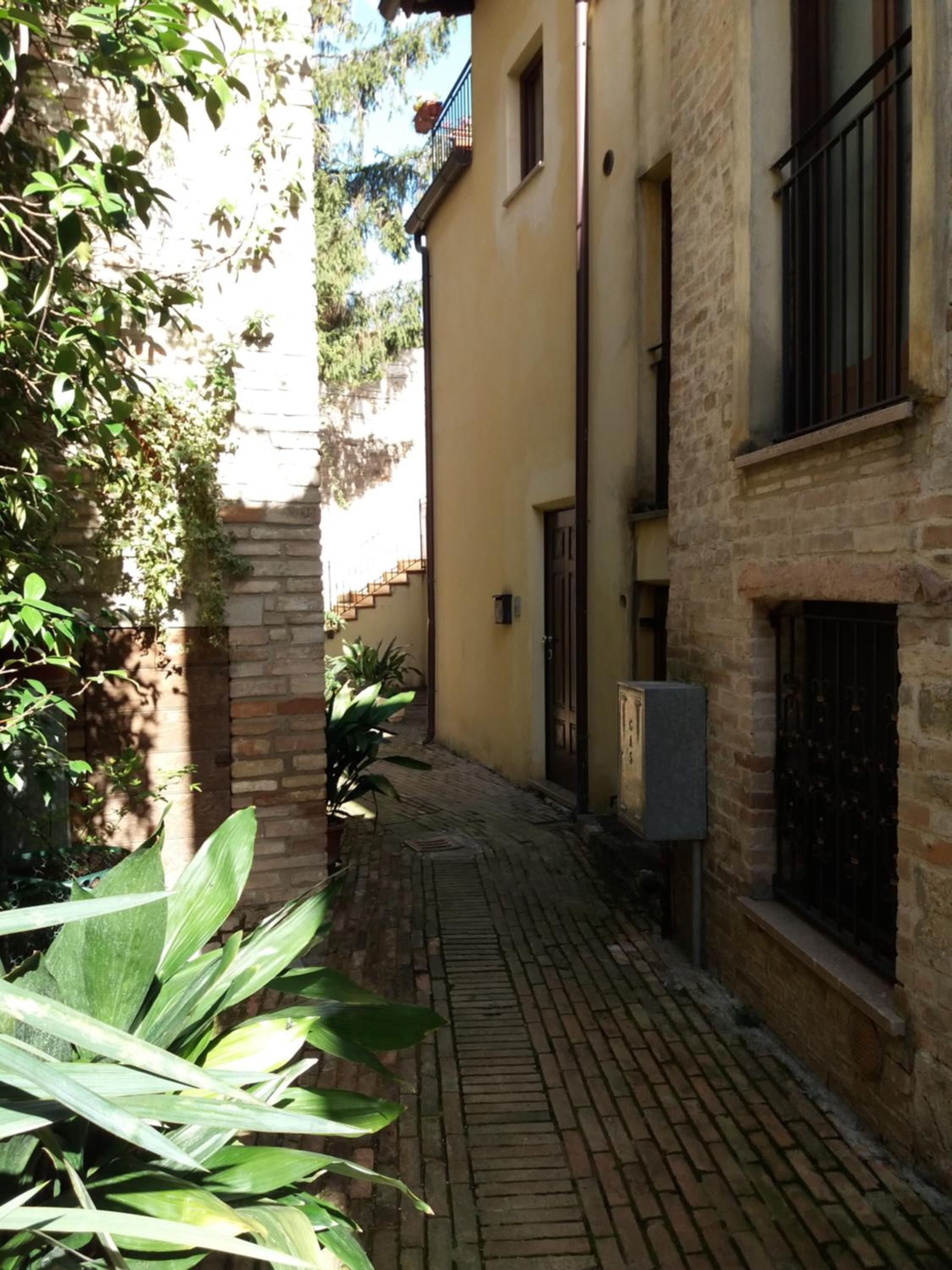 Dimora Il Castello view 2