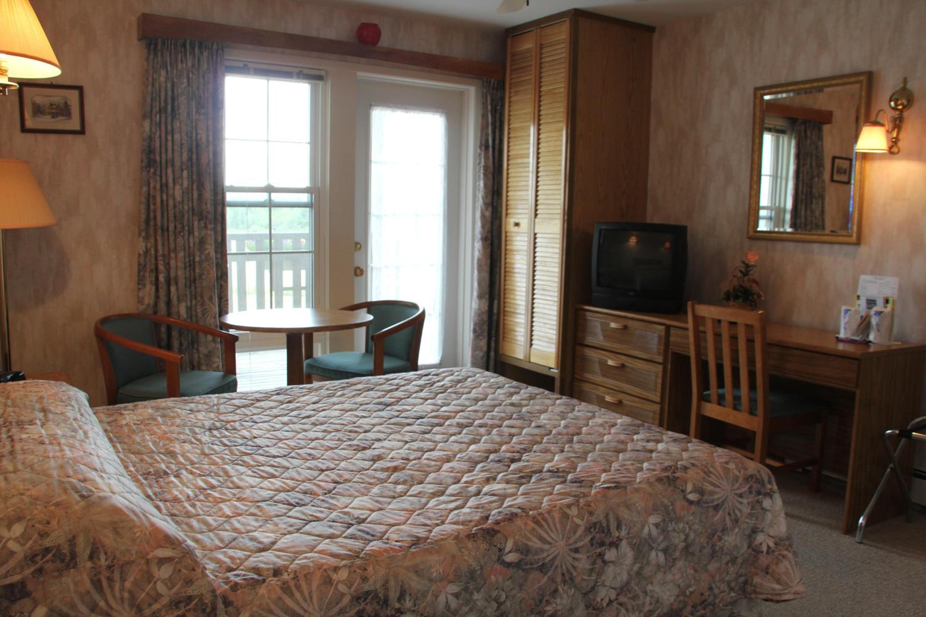 Forest Haven Inn