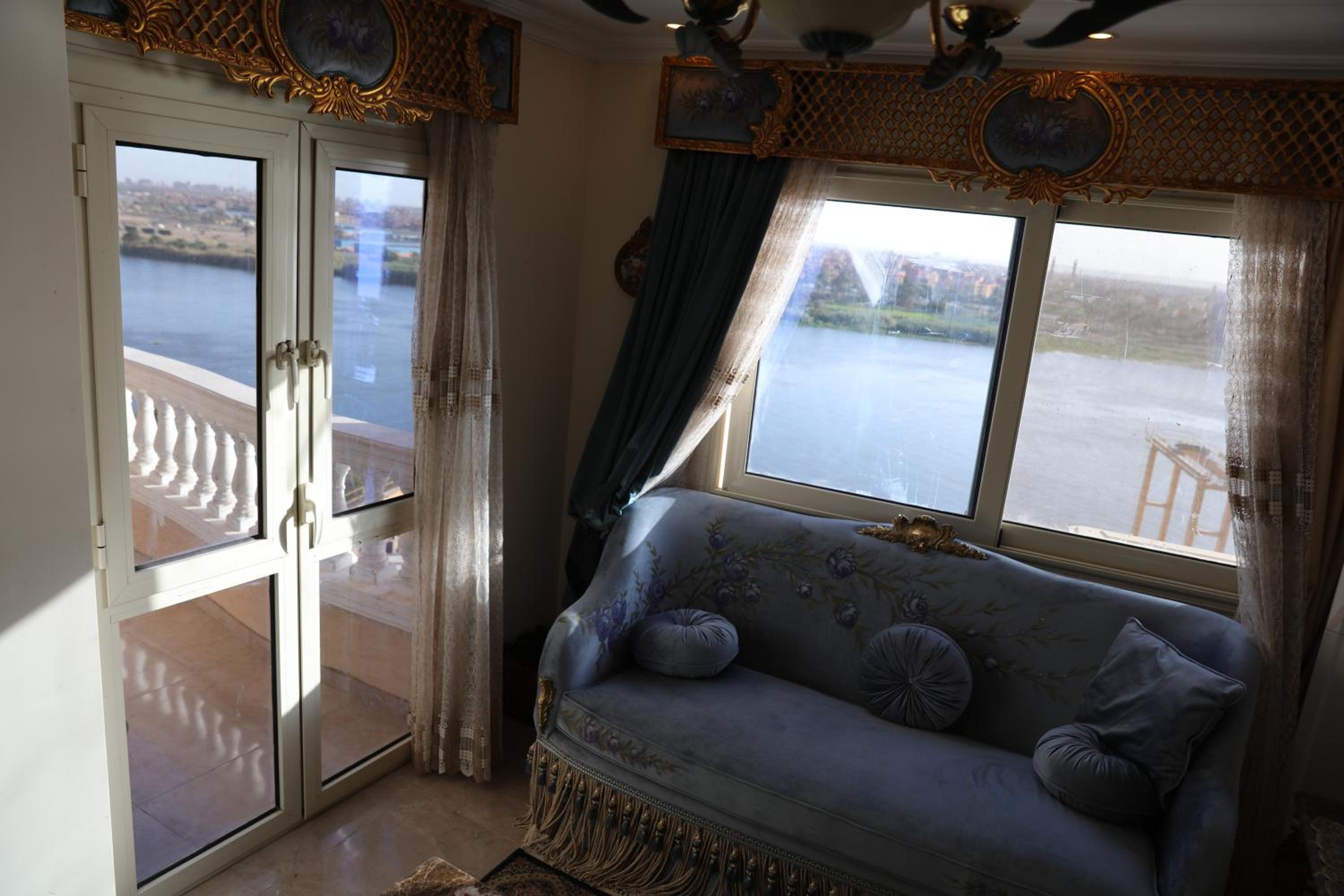 Maadi, Direct Nile river View From all Rooms