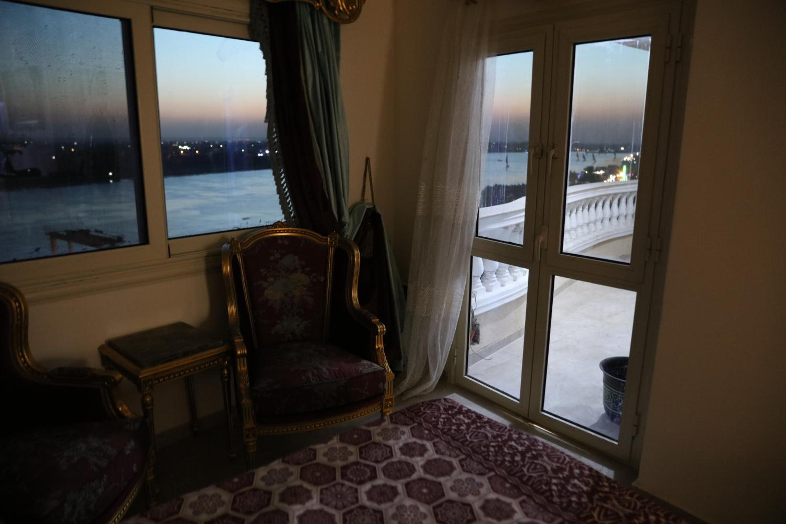Maadi, Direct Nile river View From all Rooms