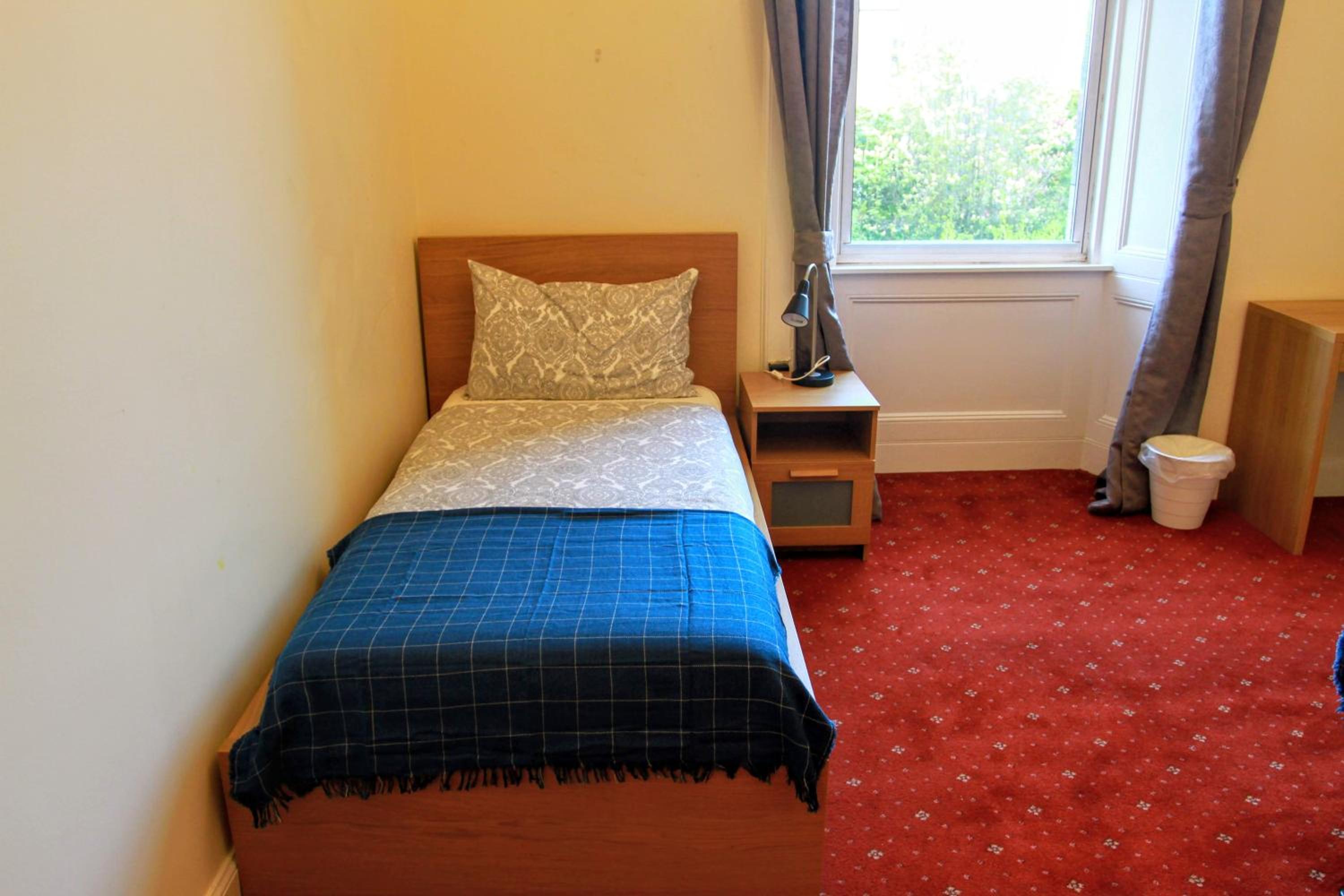 Airdenair Guest House