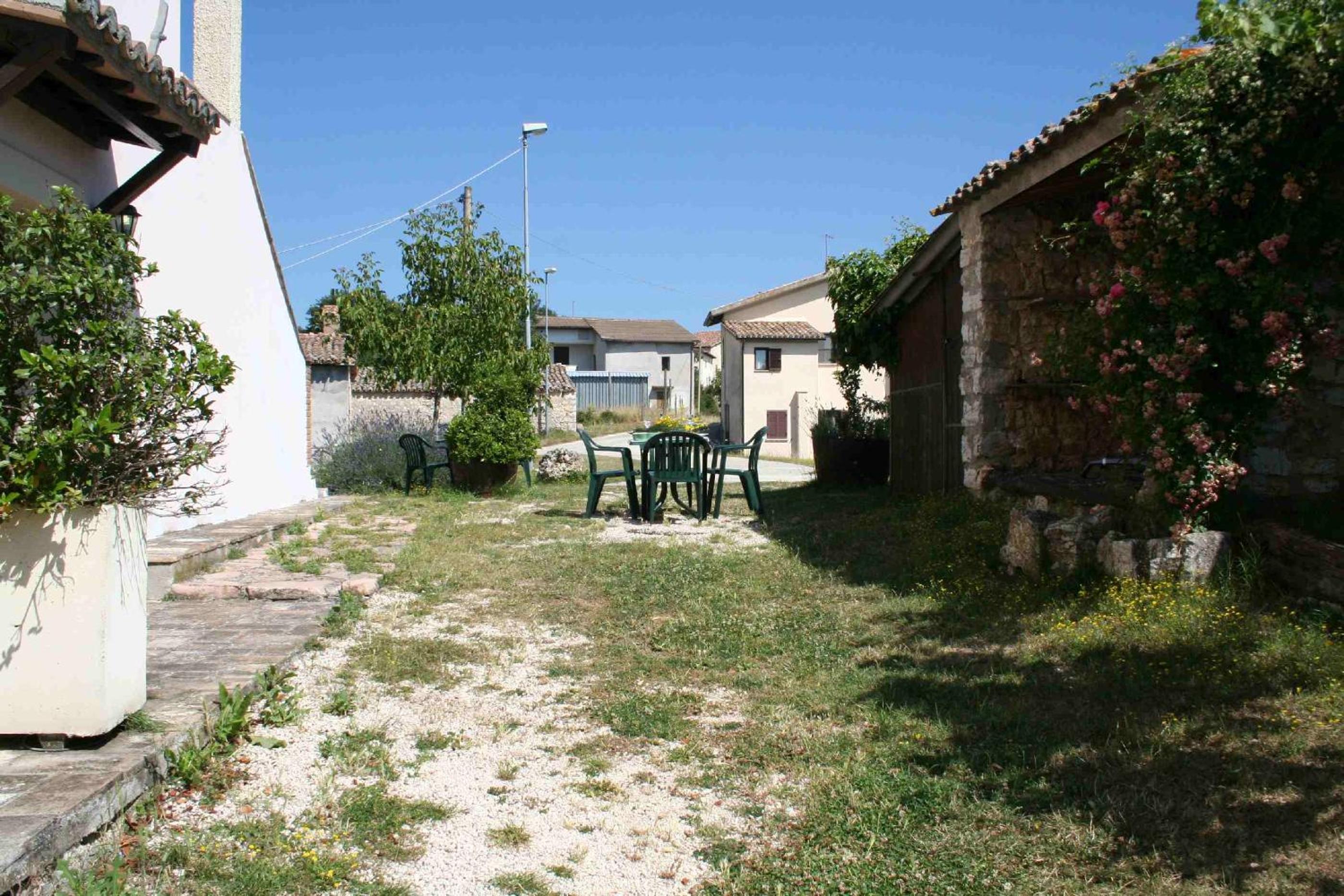 Photo 41