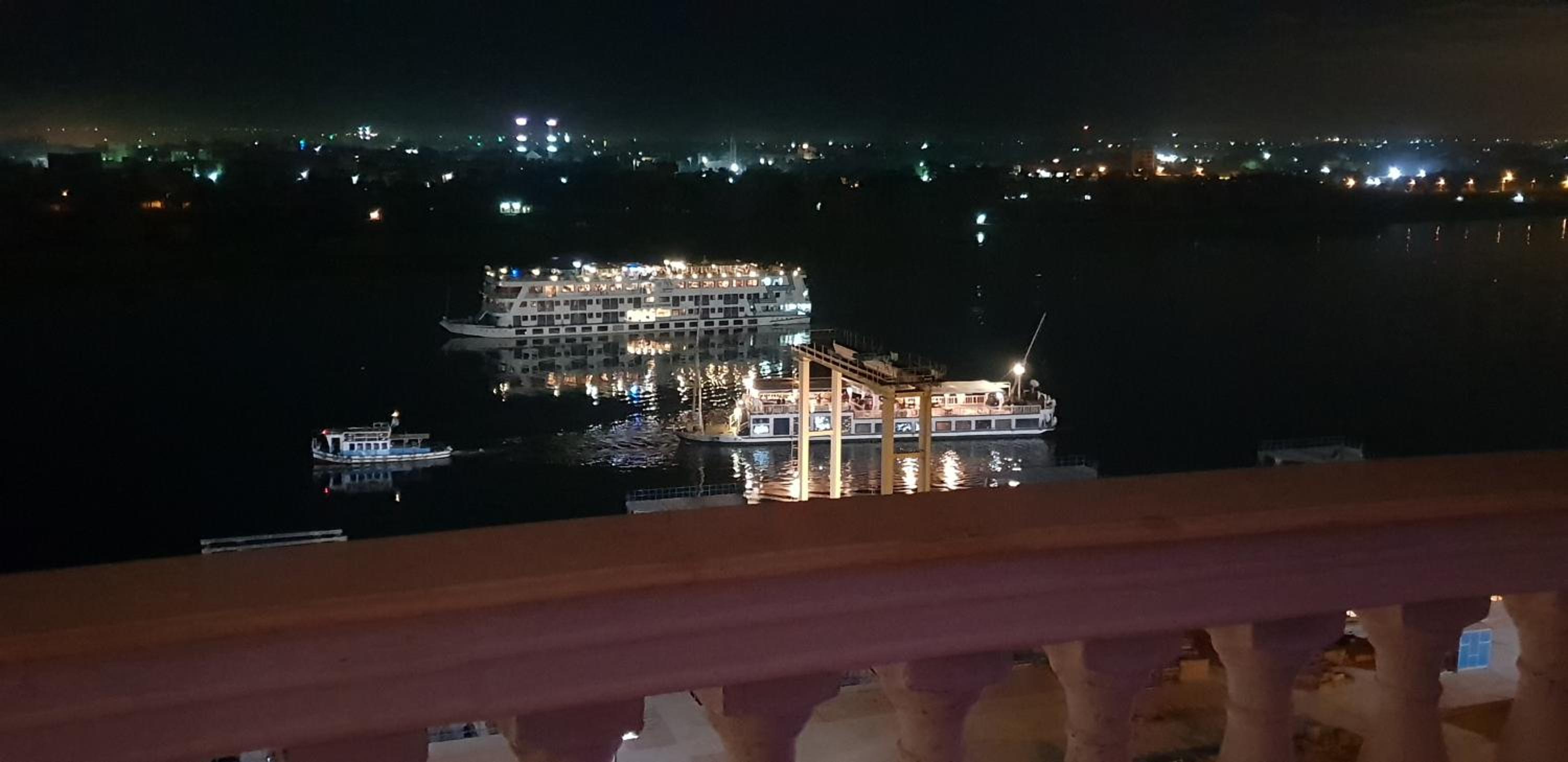 Maadi, Direct Nile river View From all Rooms
