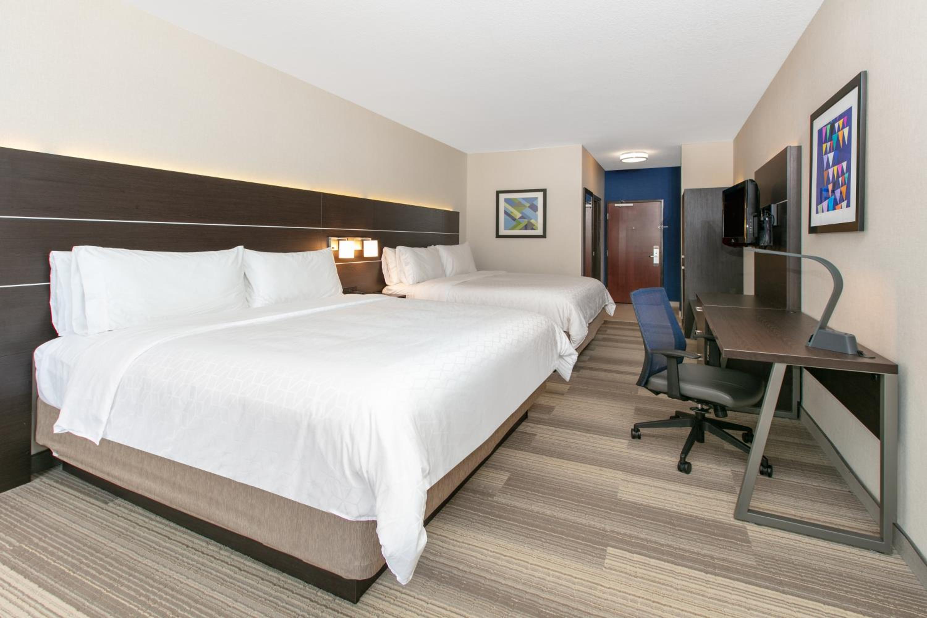 Holiday Inn Express Hotel & Suites Seaside Convention Center by IHG view 2