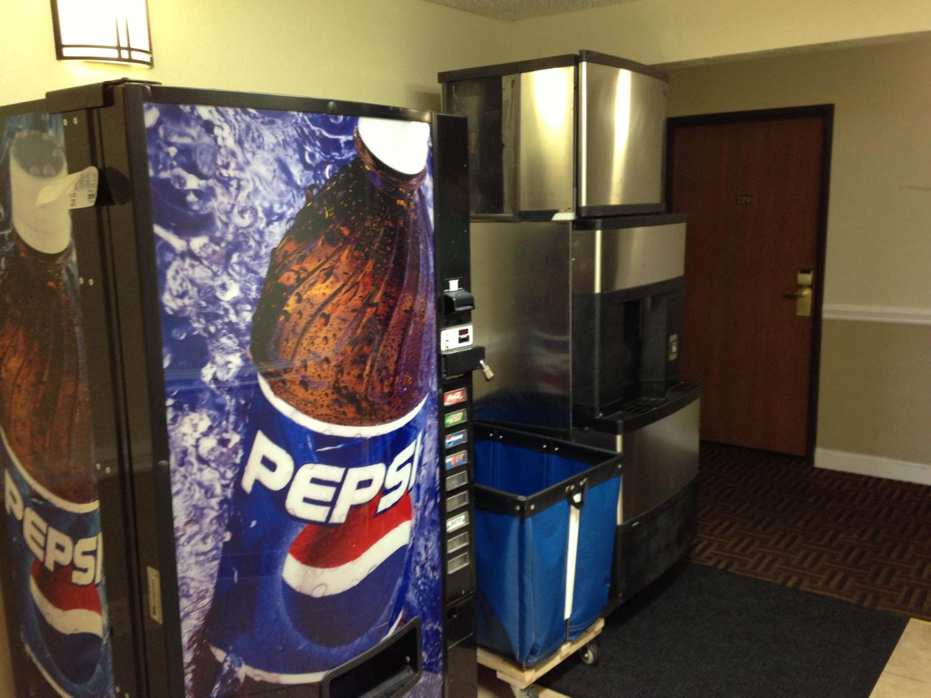 Super 8 by Wyndham Charlotte University, Foto 14