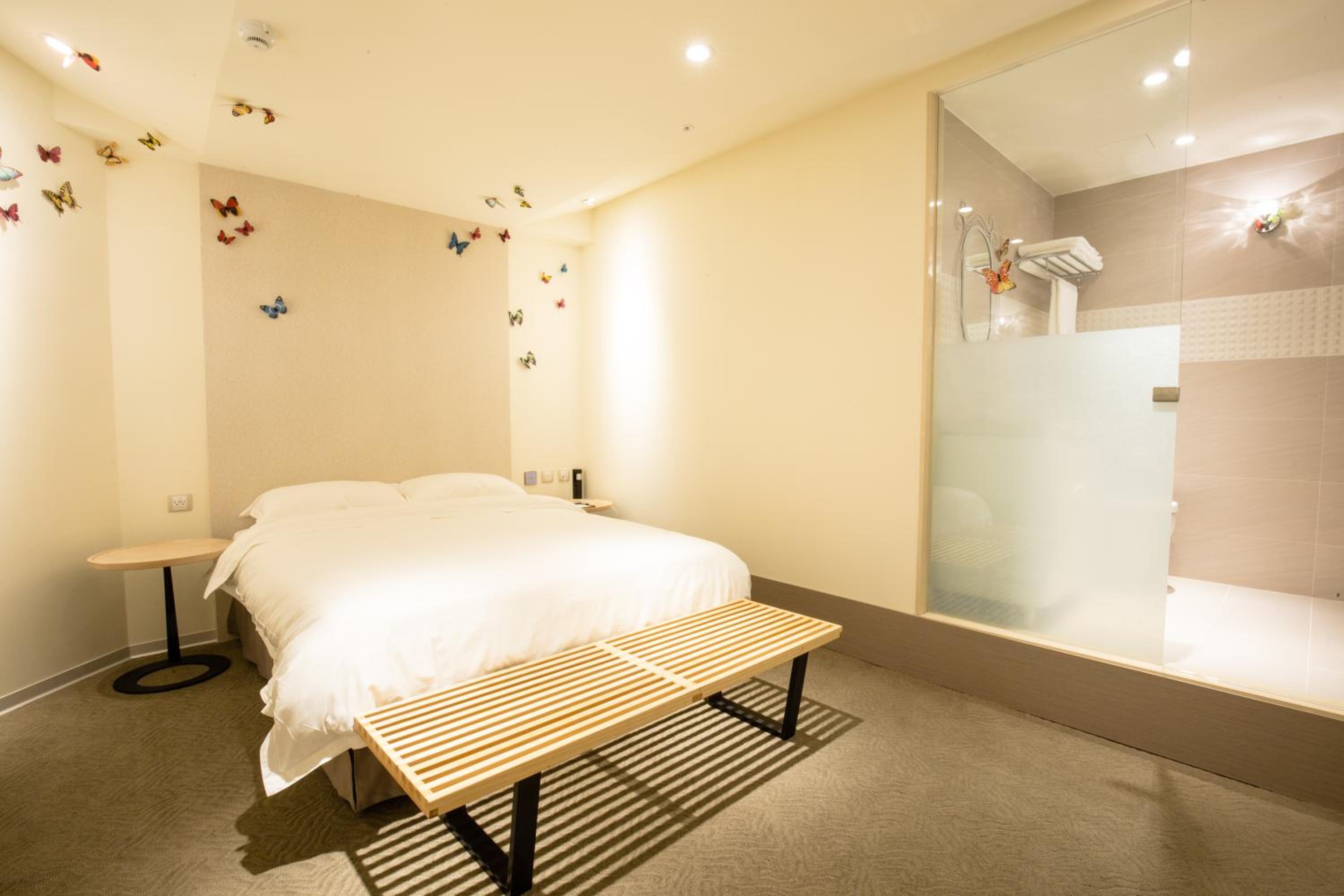 Walker Hotel. Ximen