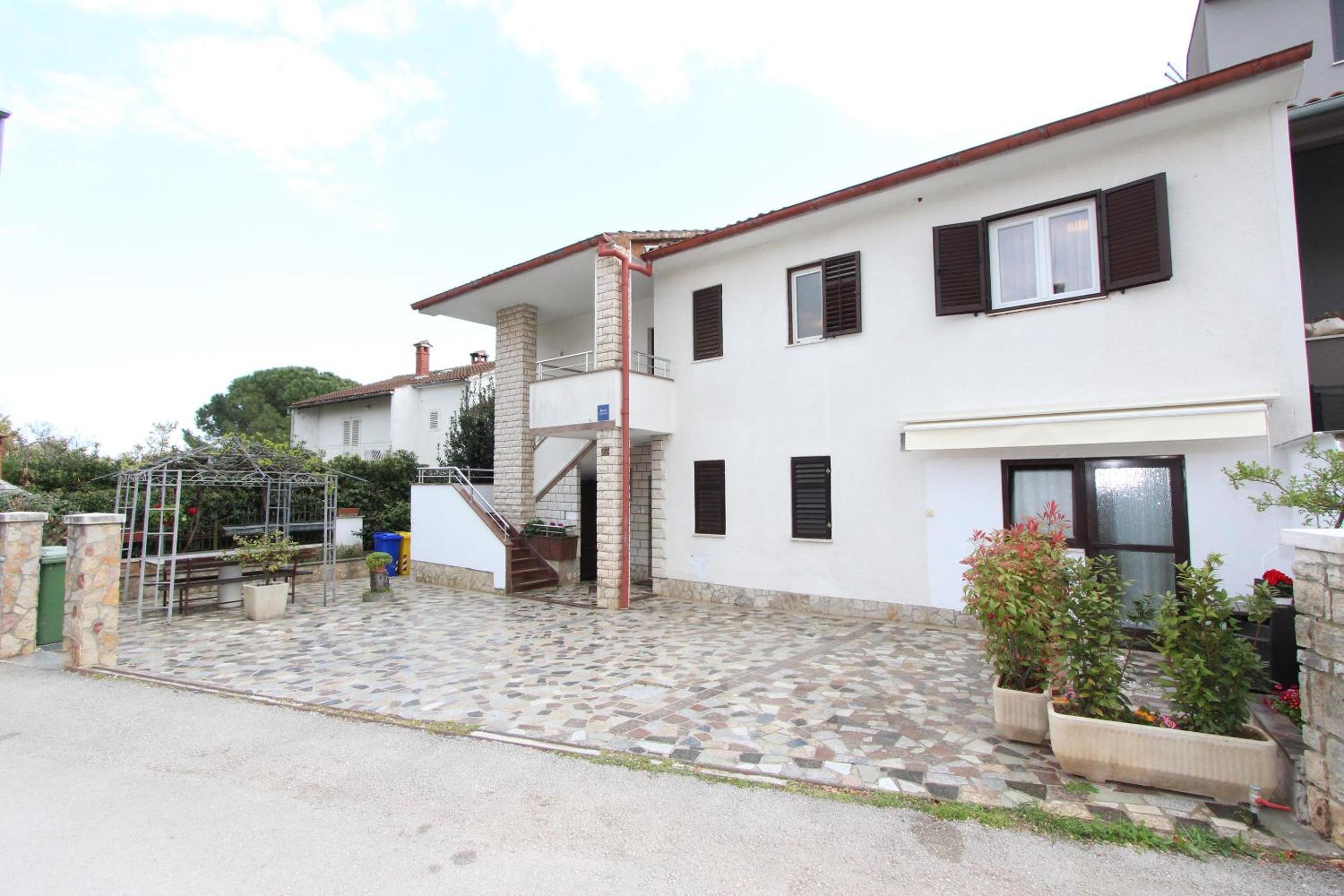 Apartments Divna