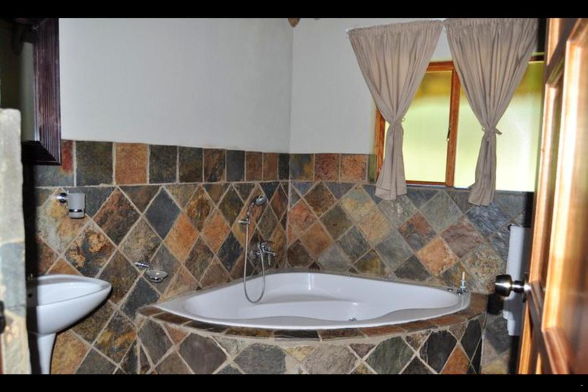 Mothopo Game Lodge