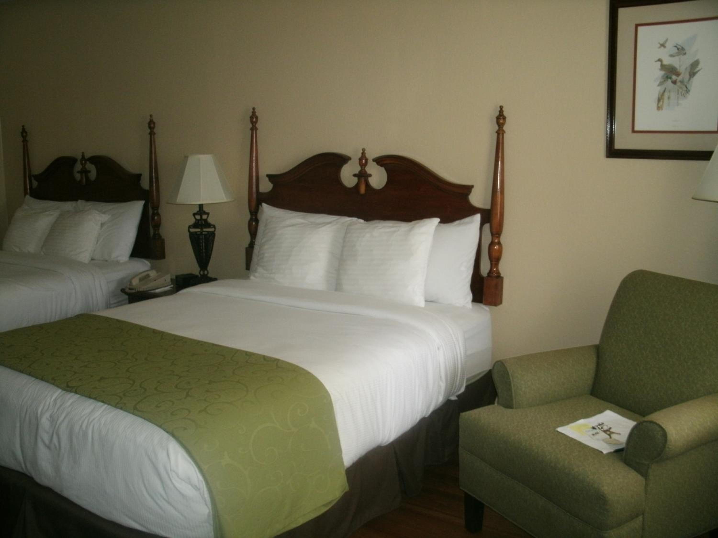 Merry Acres Inn