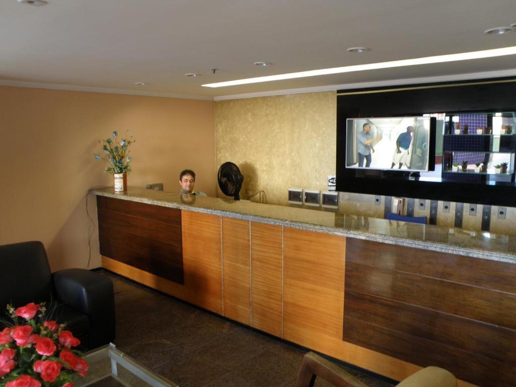 Otimo apartamento 2 quartos,tv acabo,internet