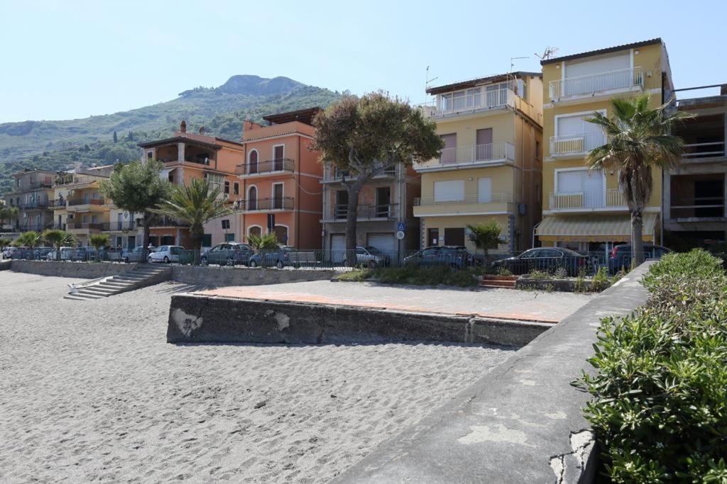 Appartamento Vicolo a mare, Mazzeo view 4