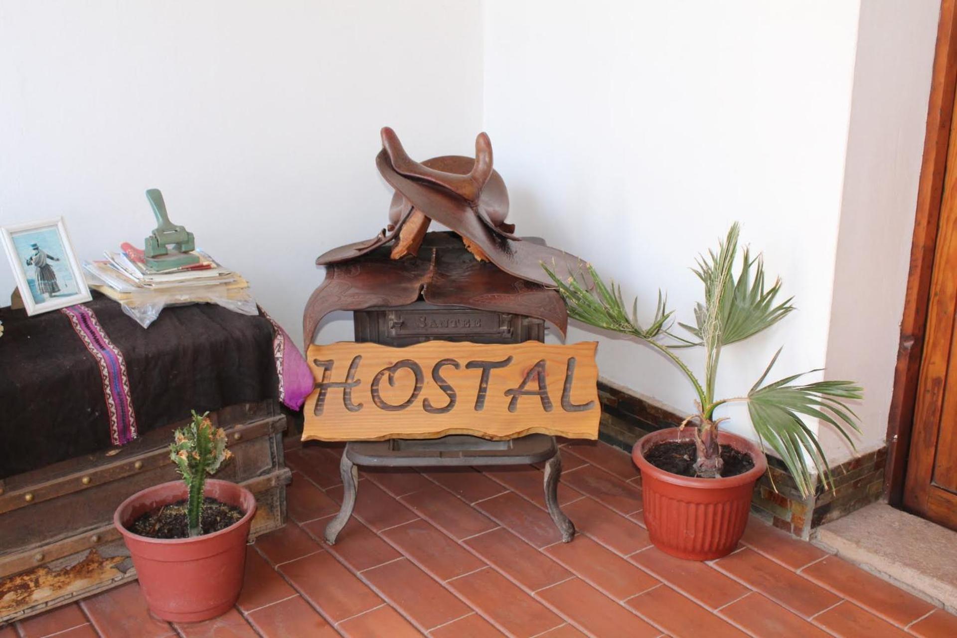 La Casa del Pueblo Hostal